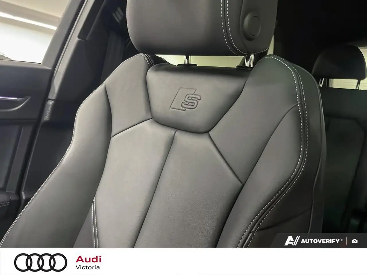 Audi Q3 photo Audi Q3