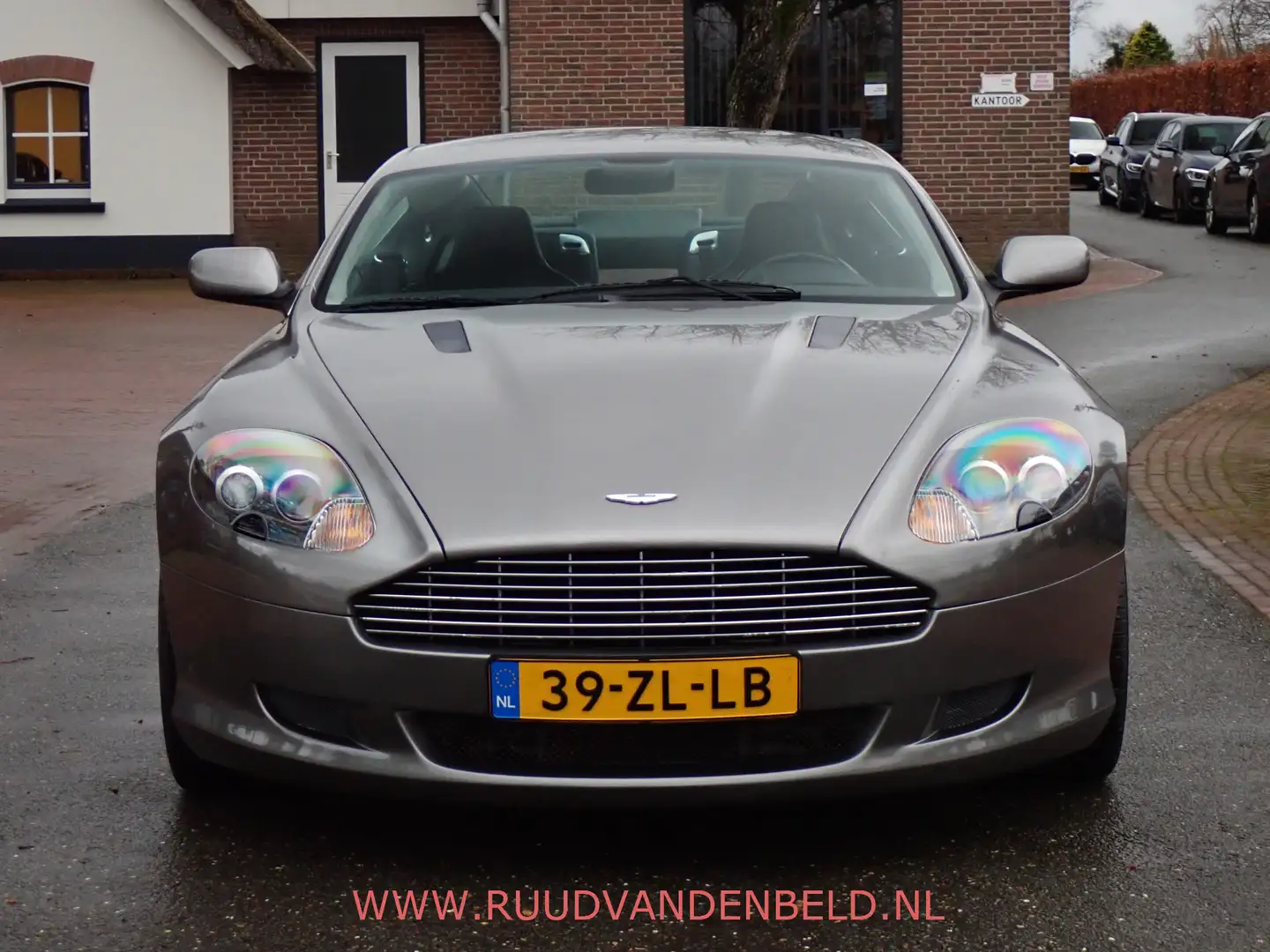 Aston Martin DB9 5.9 V12 Touchtronic Grijs - 2
