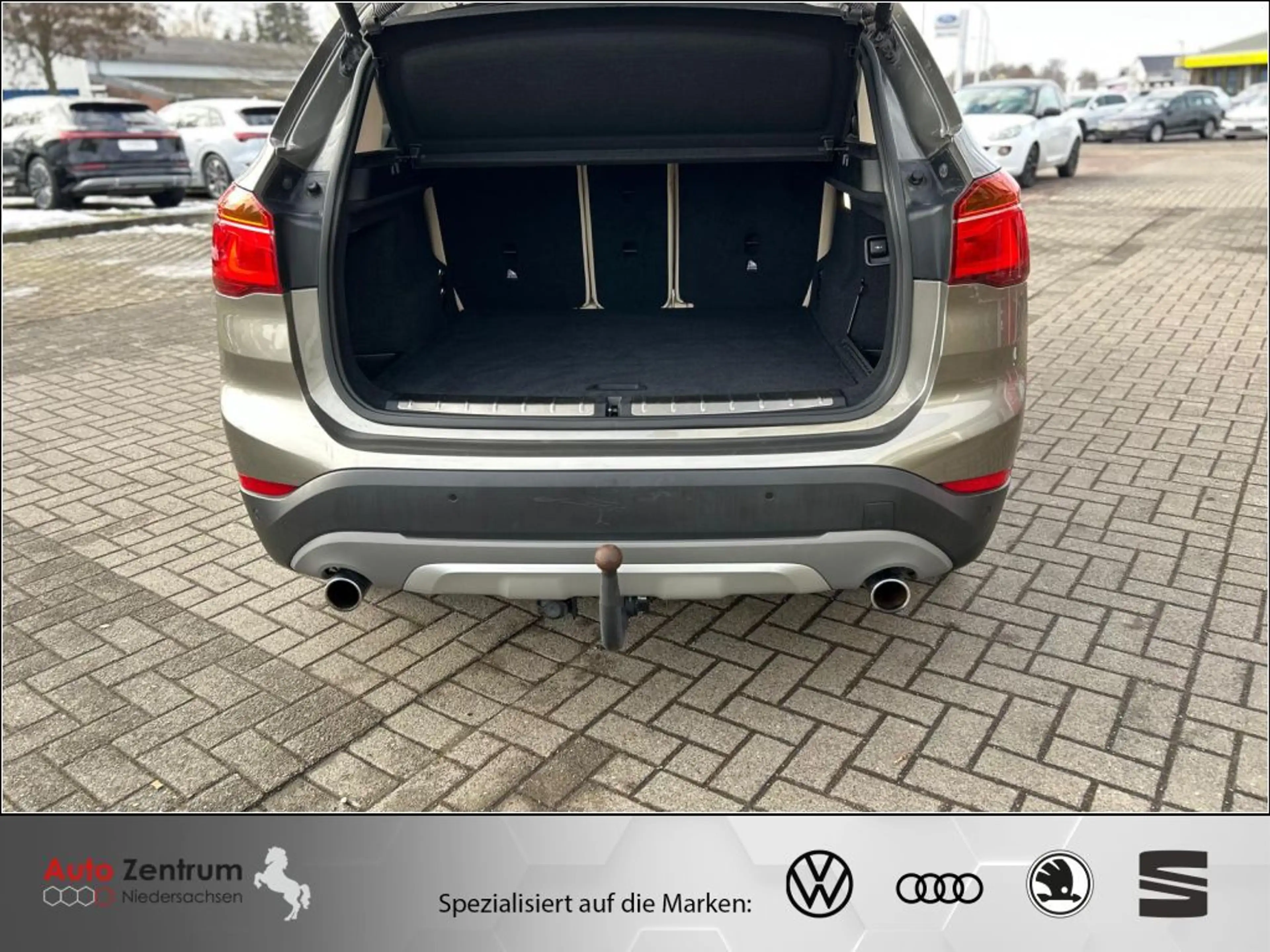 BMW X1 xDrive25d xLine ab 144 EUR ohne Anzahlung AHK*PANO — photo 8