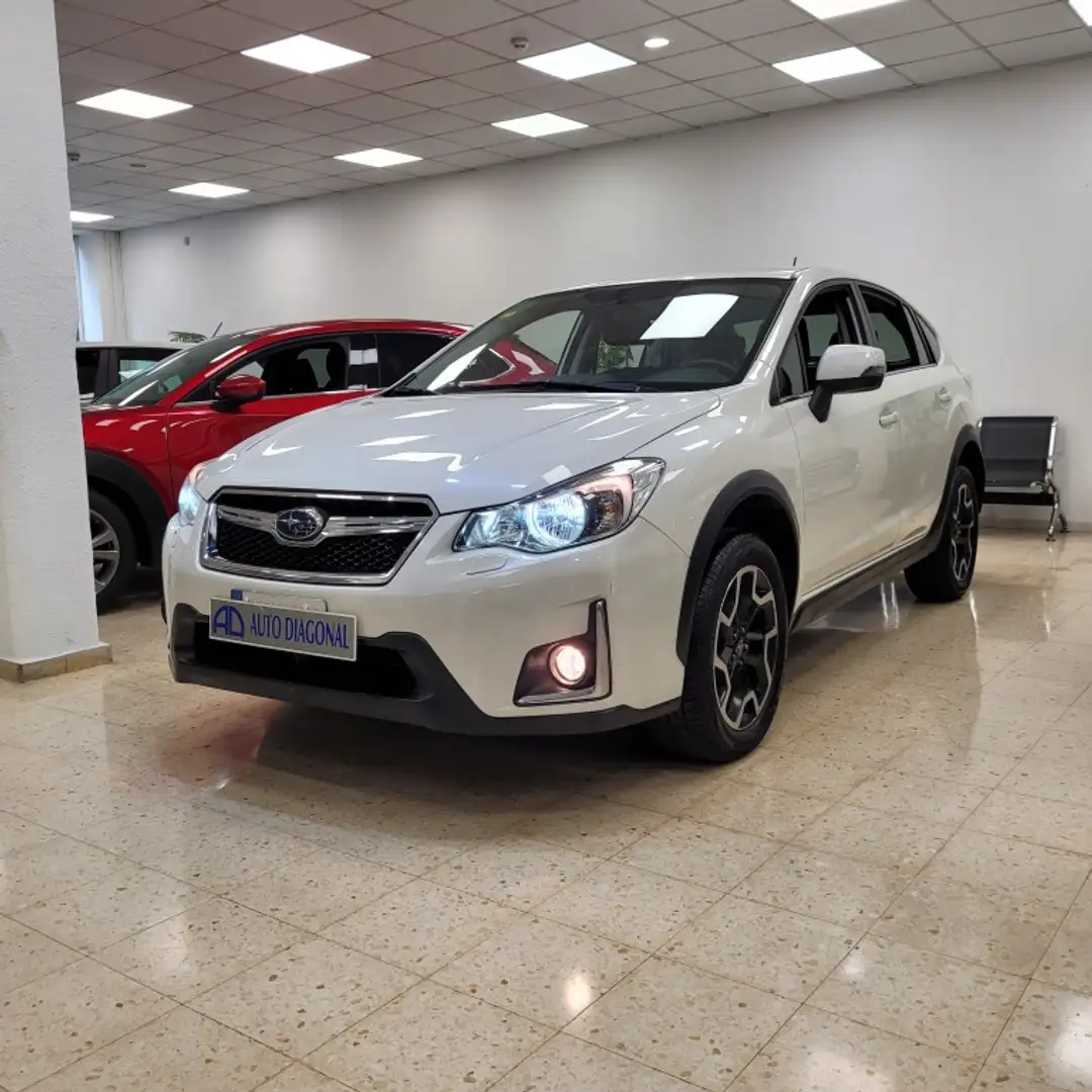 Subaru XV 2.0 Executive CVT Lineartronic Blanco - 1