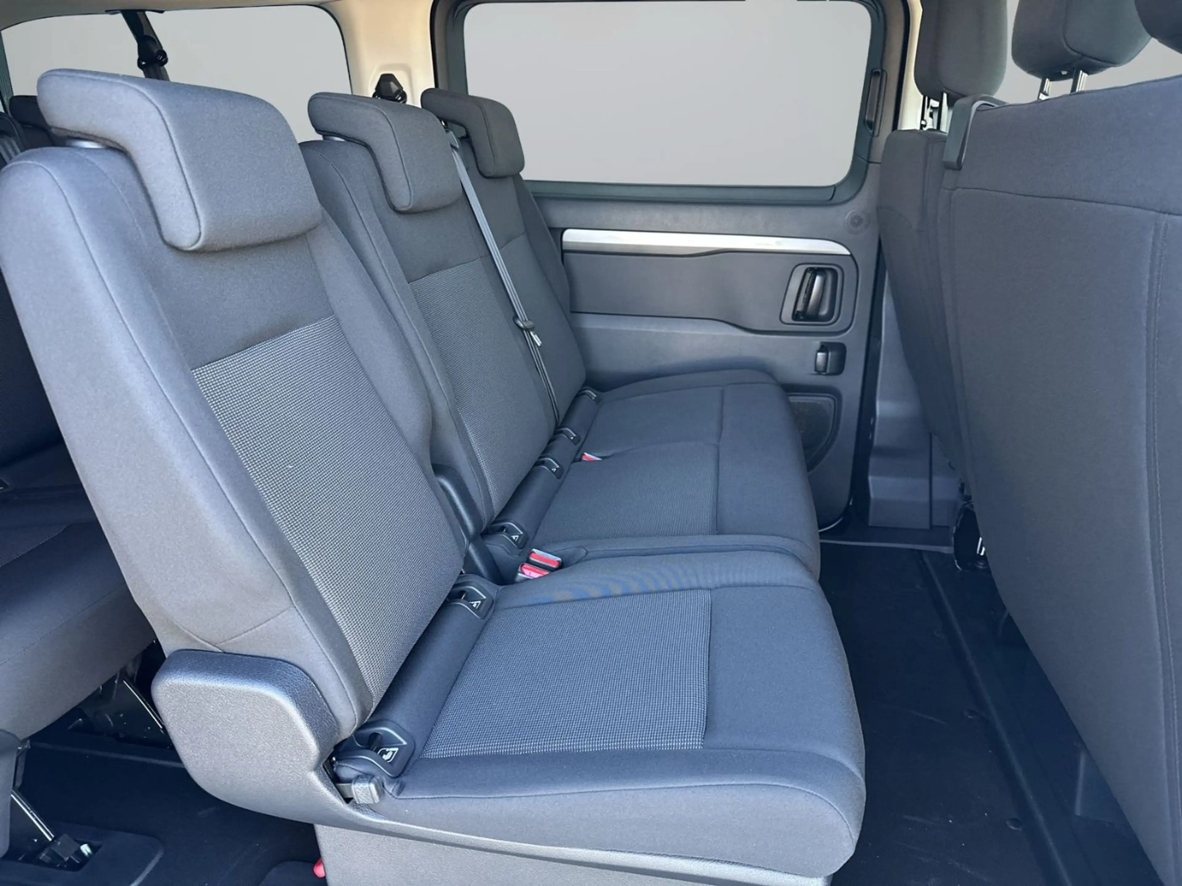 Peugeot Traveller 2.2 Diesel L3 ACTIVE LED+SHZ+Winterp. — photo 13