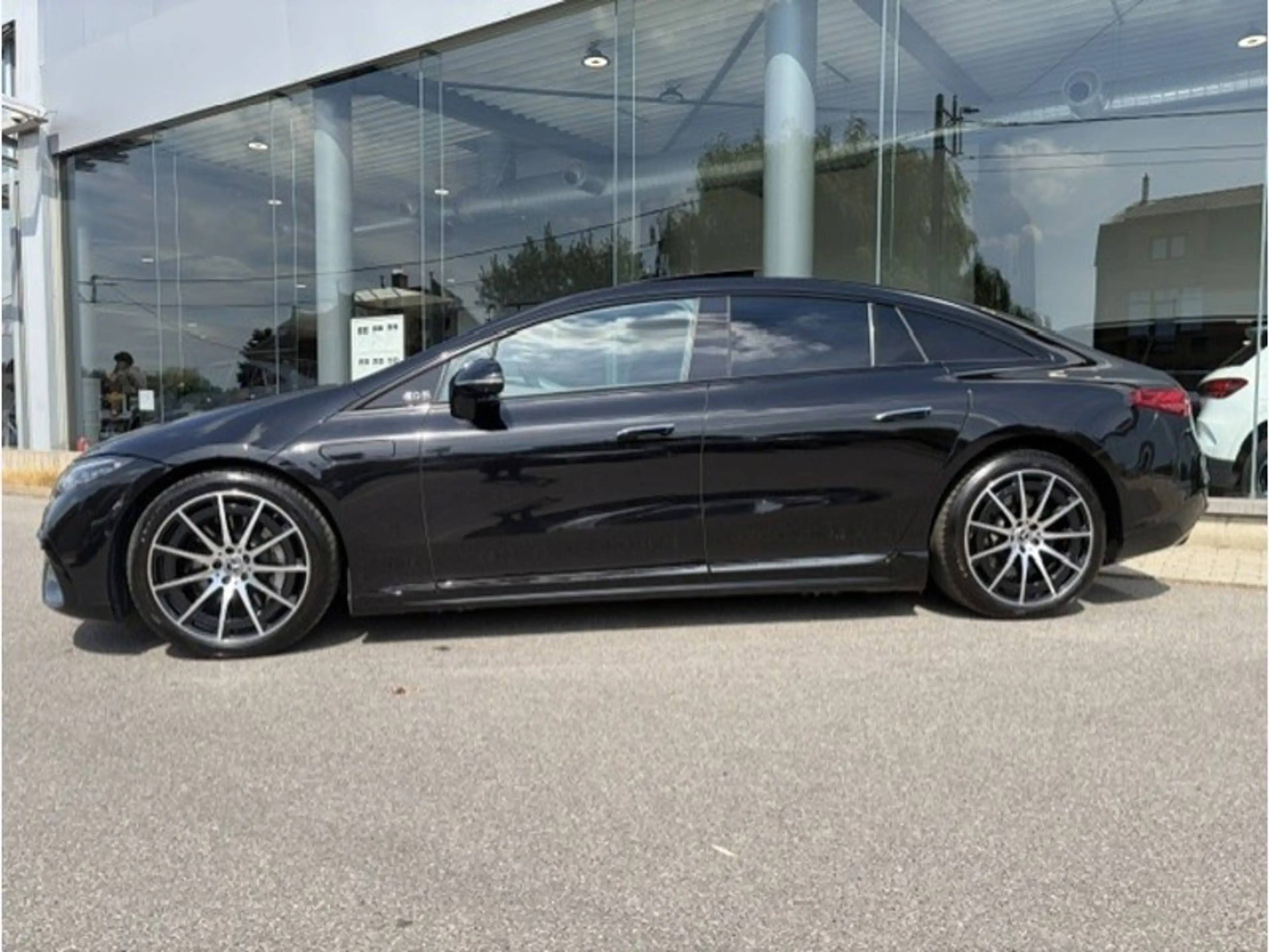 Mercedes-Benz EQS 450+ Berline AMG Pack Night Pano — photo 7