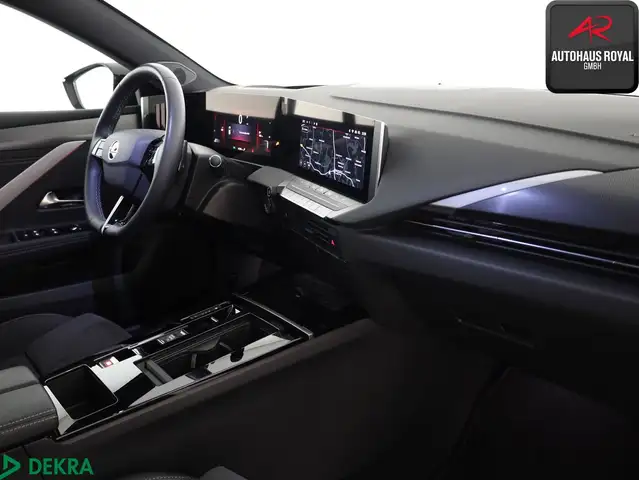 Opel Astra view 10