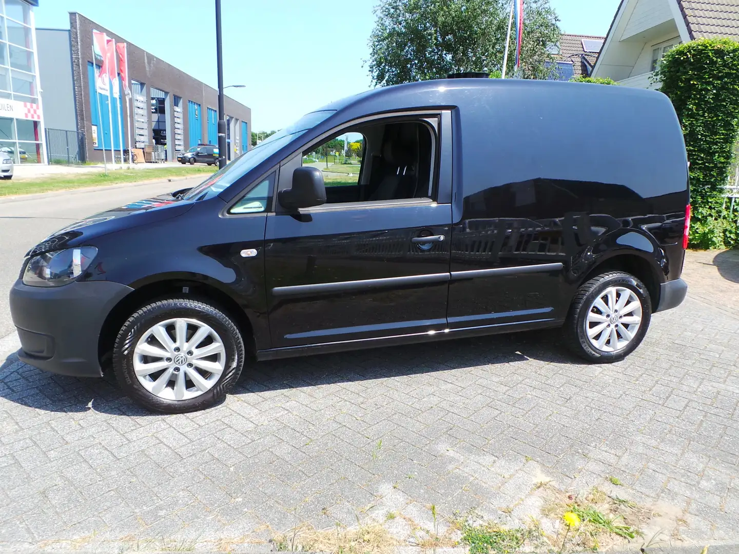 Volkswagen Caddy 1.6 TDI 102pk DSG Airco,Cruise,Navi,Pdc,Lmv,Trekh Zwart - 1
