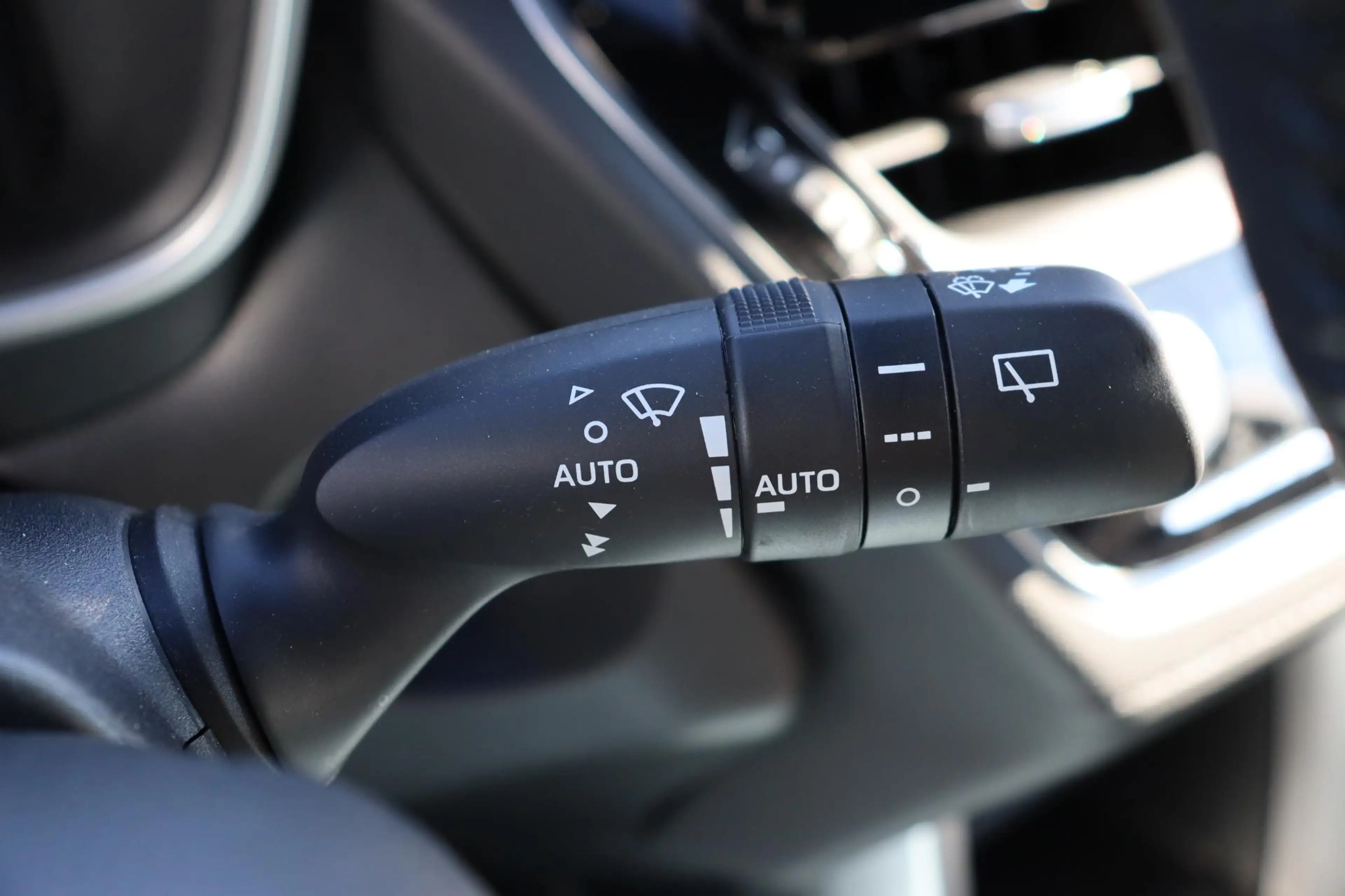 Toyota Corolla Cross 2.0 High Power Hybrid Active Apple carplay , Andro — photo 14
