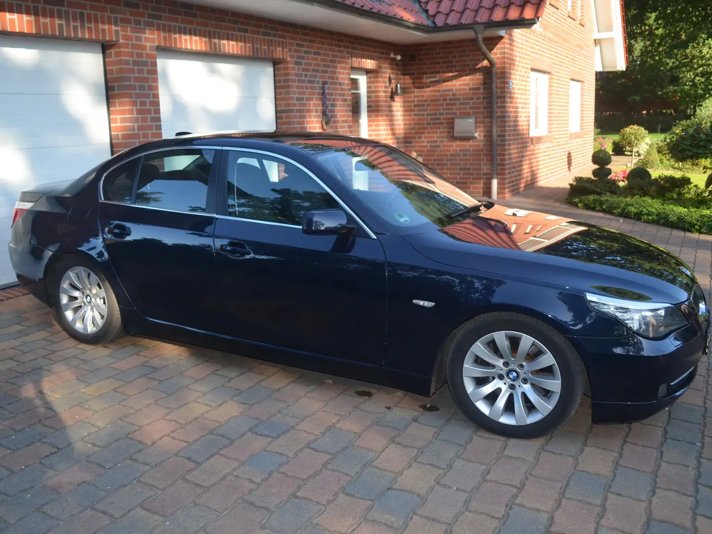 BMW 540 540i Aut. Edition Exclusive Kék - 2