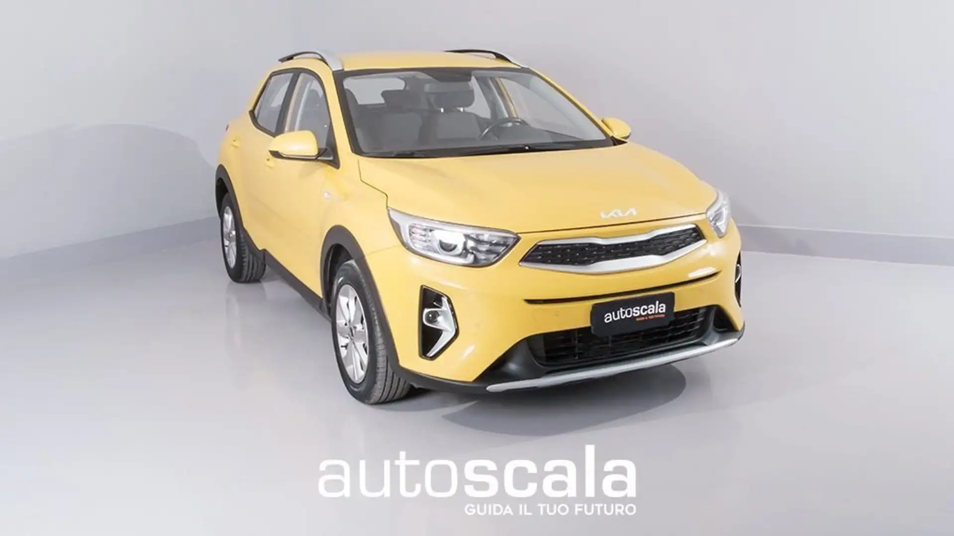 Kia Stonic 1.2 DPI Urban Giallo - 1