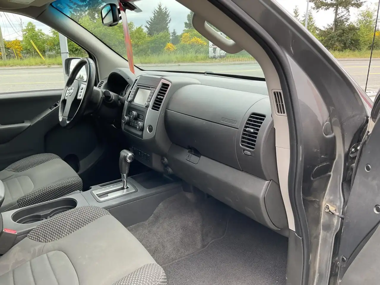 Nissan Frontier снимка Nissan Frontier