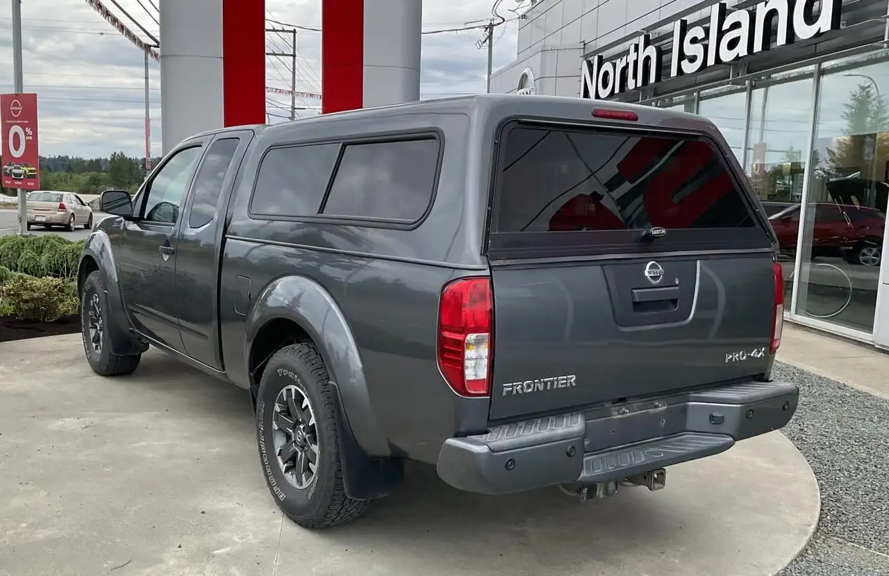 Nissan Frontier снимка Nissan Frontier