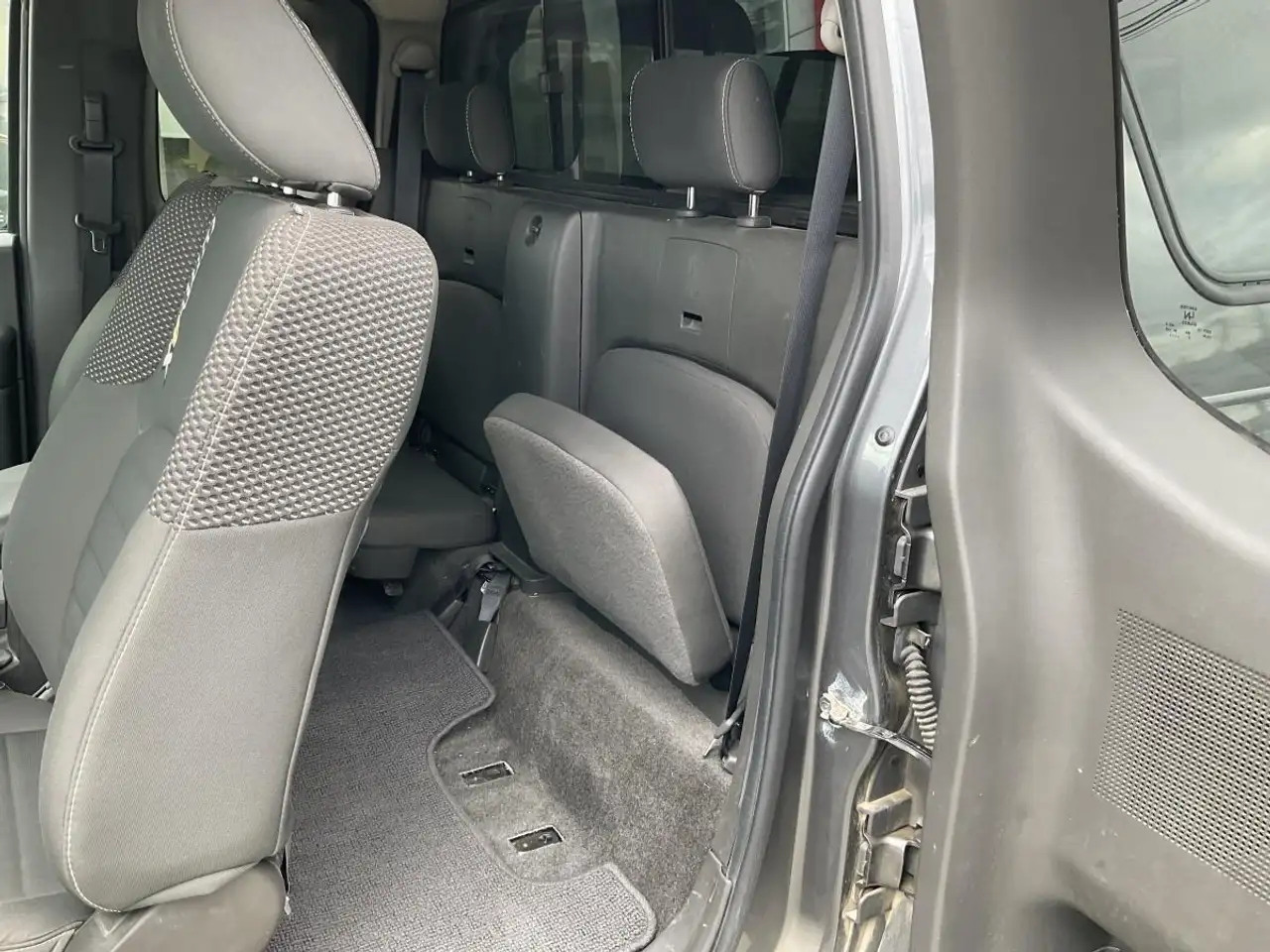 Nissan Frontier снимка Nissan Frontier