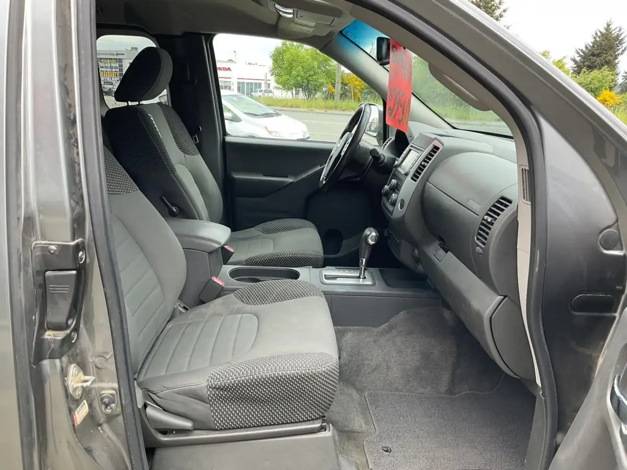 Nissan Frontier снимка Nissan Frontier