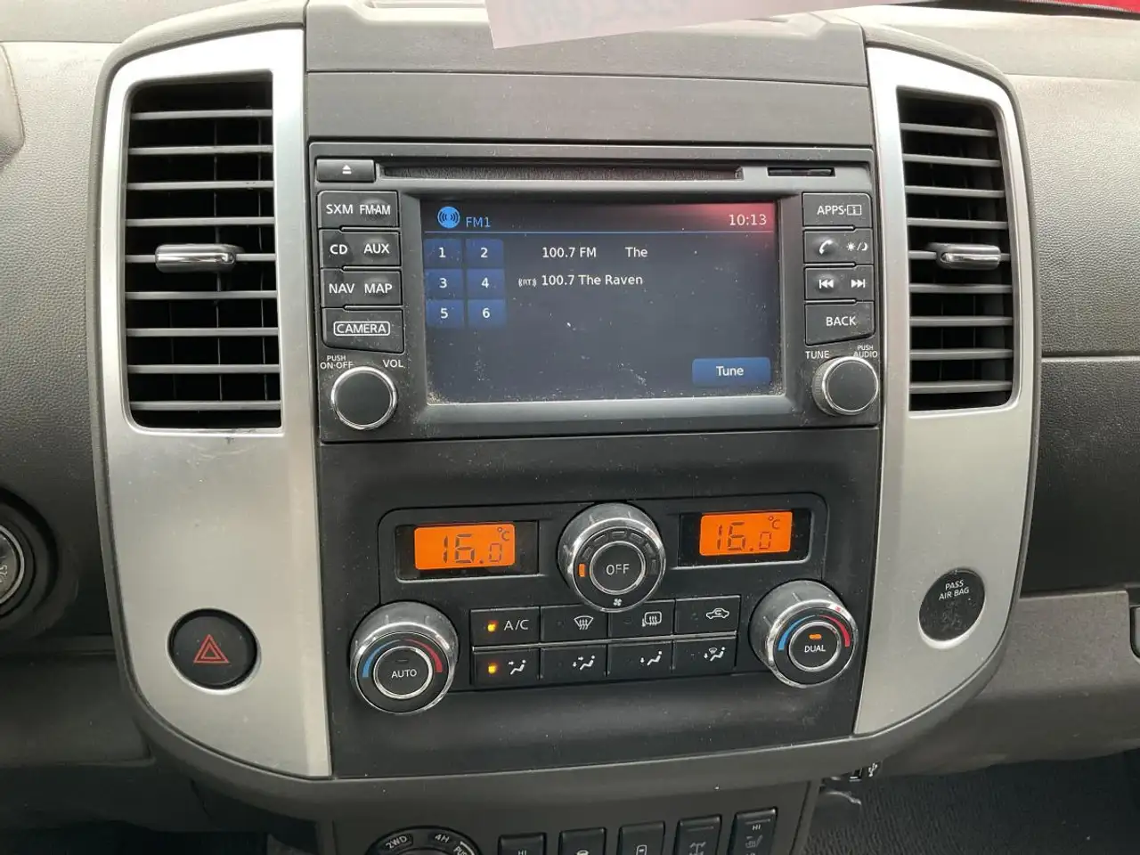 Nissan Frontier снимка Nissan Frontier