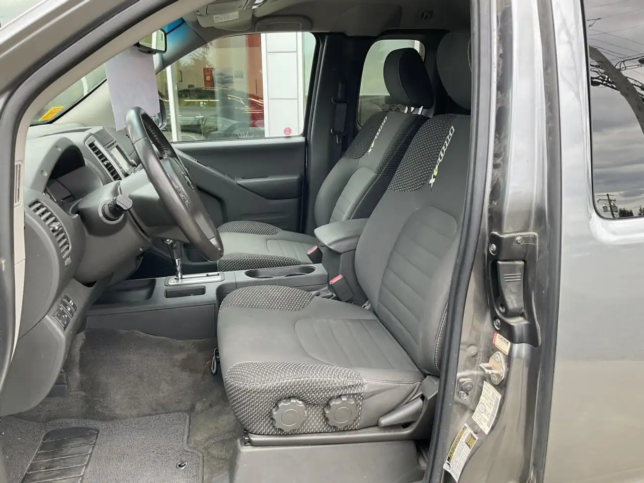 Nissan Frontier снимка Nissan Frontier
