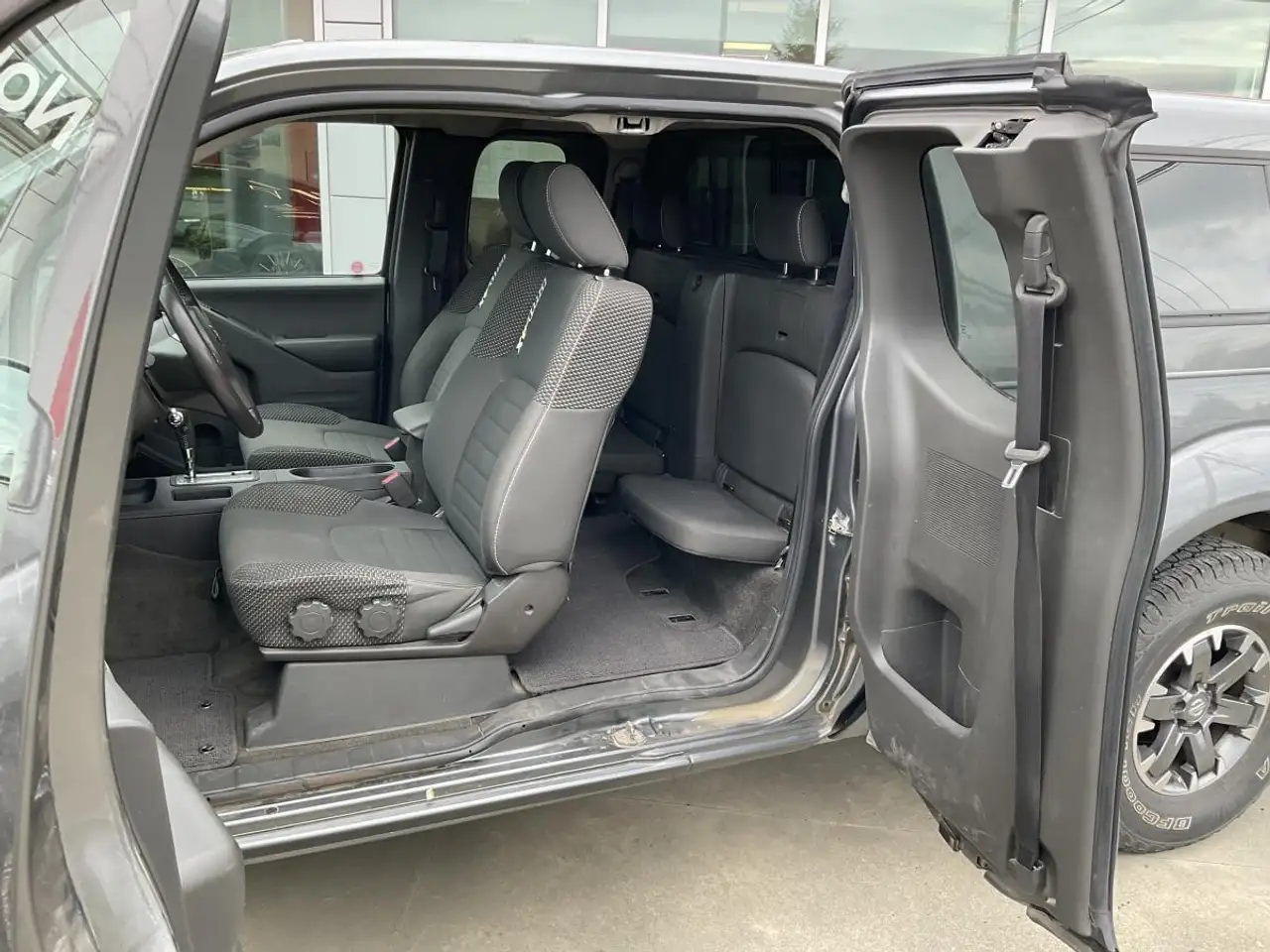 Nissan Frontier снимка Nissan Frontier