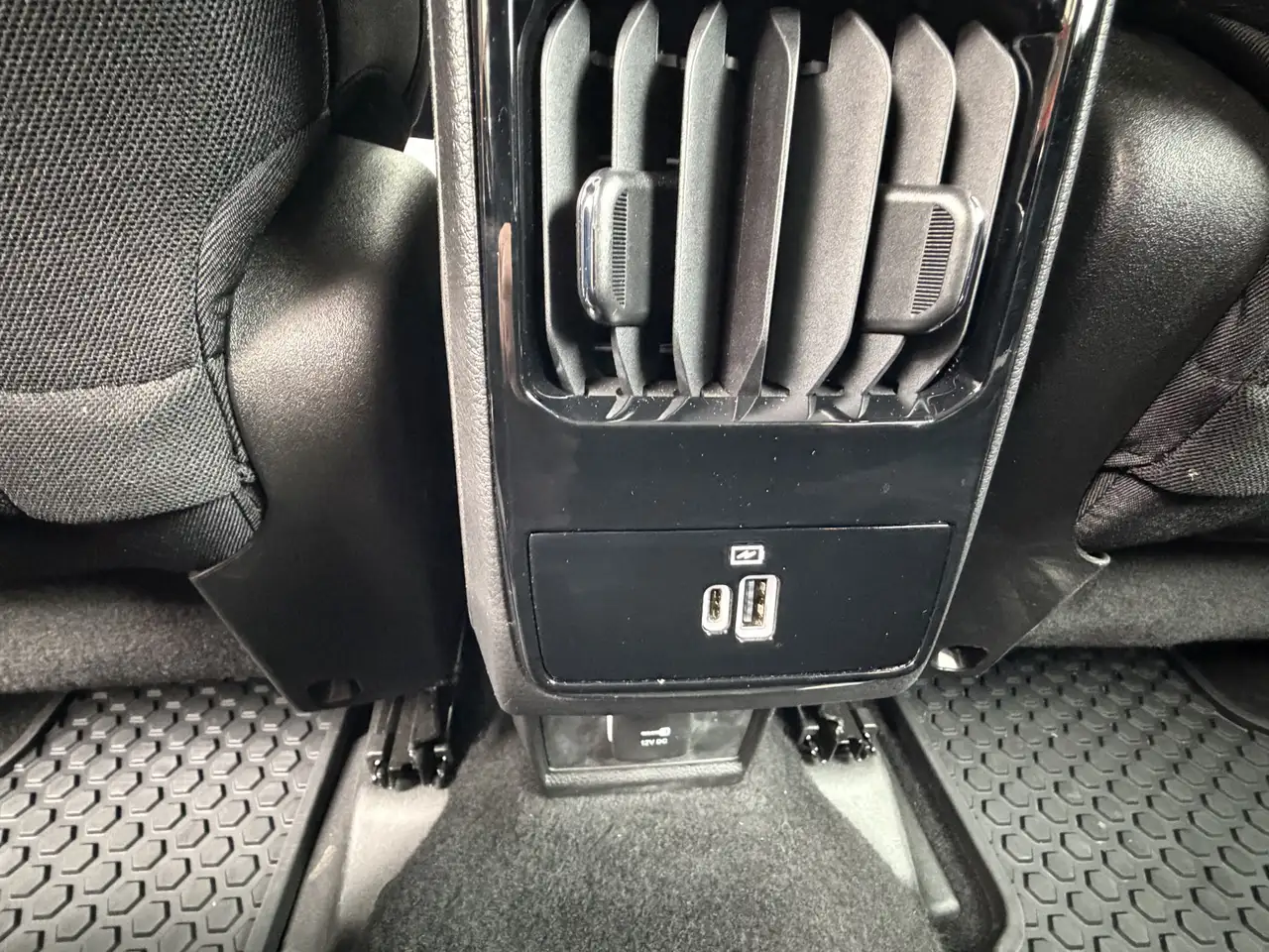 Jeep Compass 1.5T e-Hybrid Altitude Key less/360 Camera/Stoel e 33