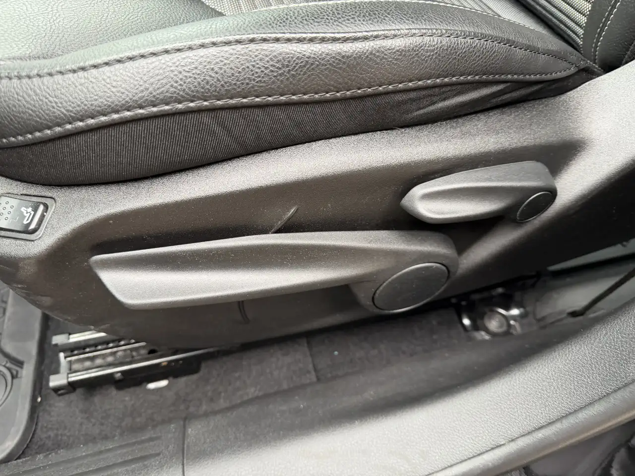 Jeep Compass 1.5T e-Hybrid Altitude Key less/360 Camera/Stoel e 13