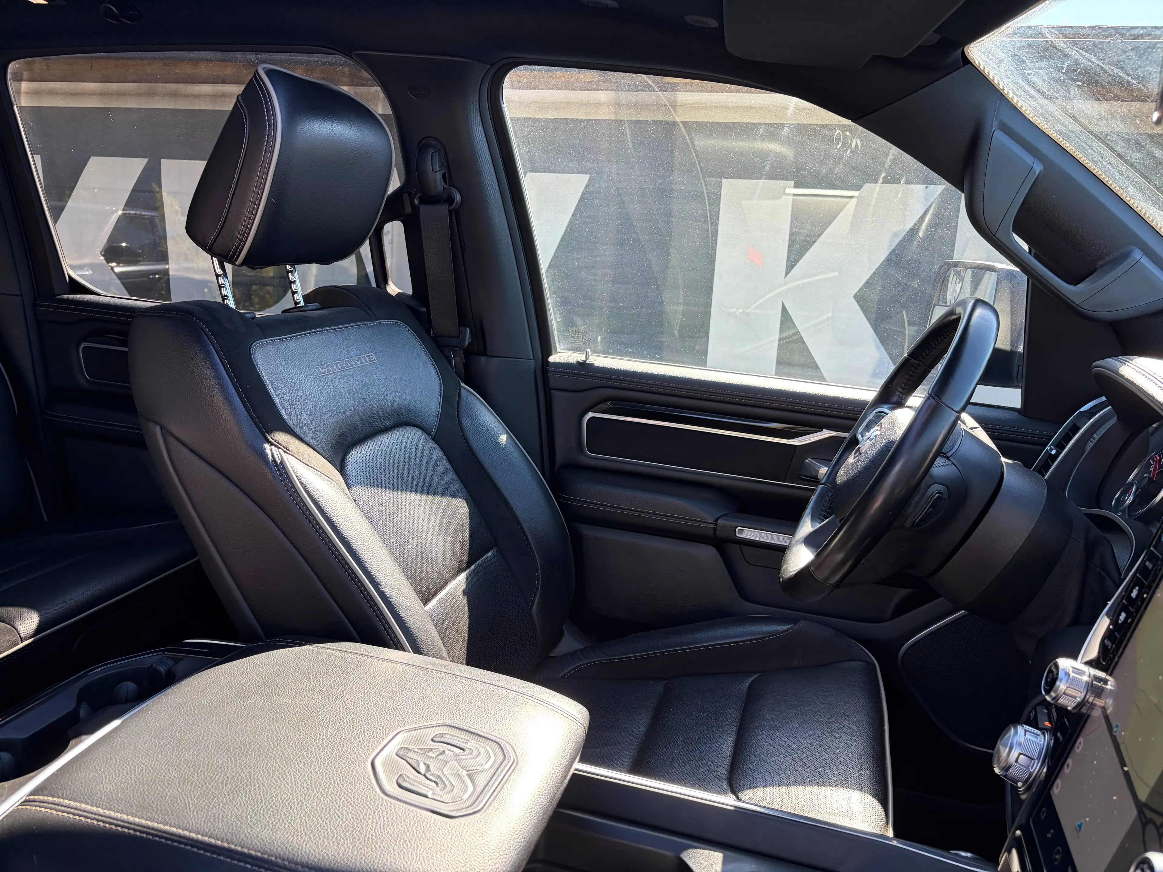 Dodge RAM 5.7 V8 LARAMIE 4X4 LPG LUCHTVERING HARDTOP — photo 11