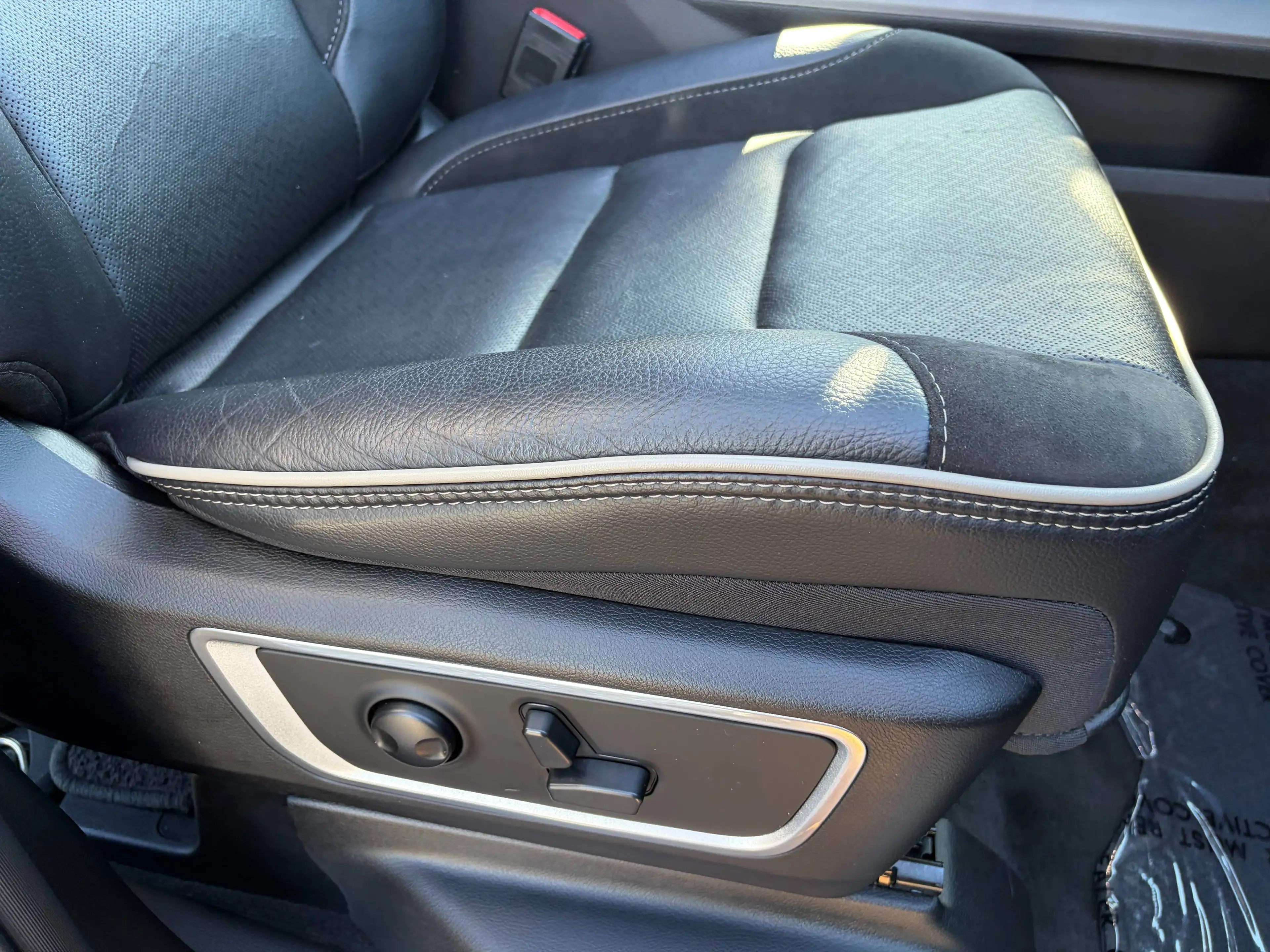 Dodge RAM 5.7 V8 LARAMIE 4X4 LPG LUCHTVERING HARDTOP — photo 12