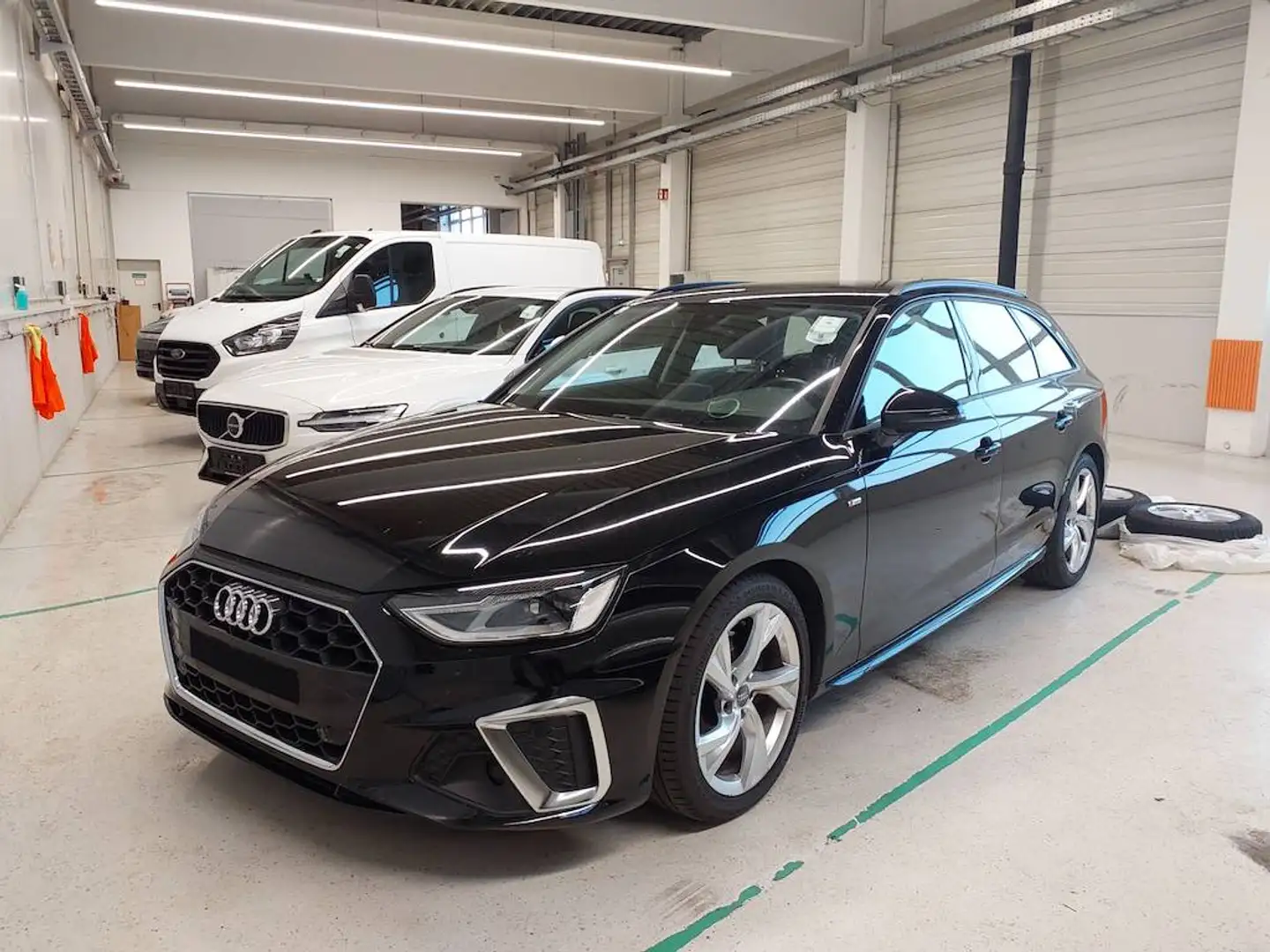 Audi A4 Avant 35 TDI S.tronic ** S line **  virtual Cockpit * LED * NAVI * Audi Sound System Schwarz - 1