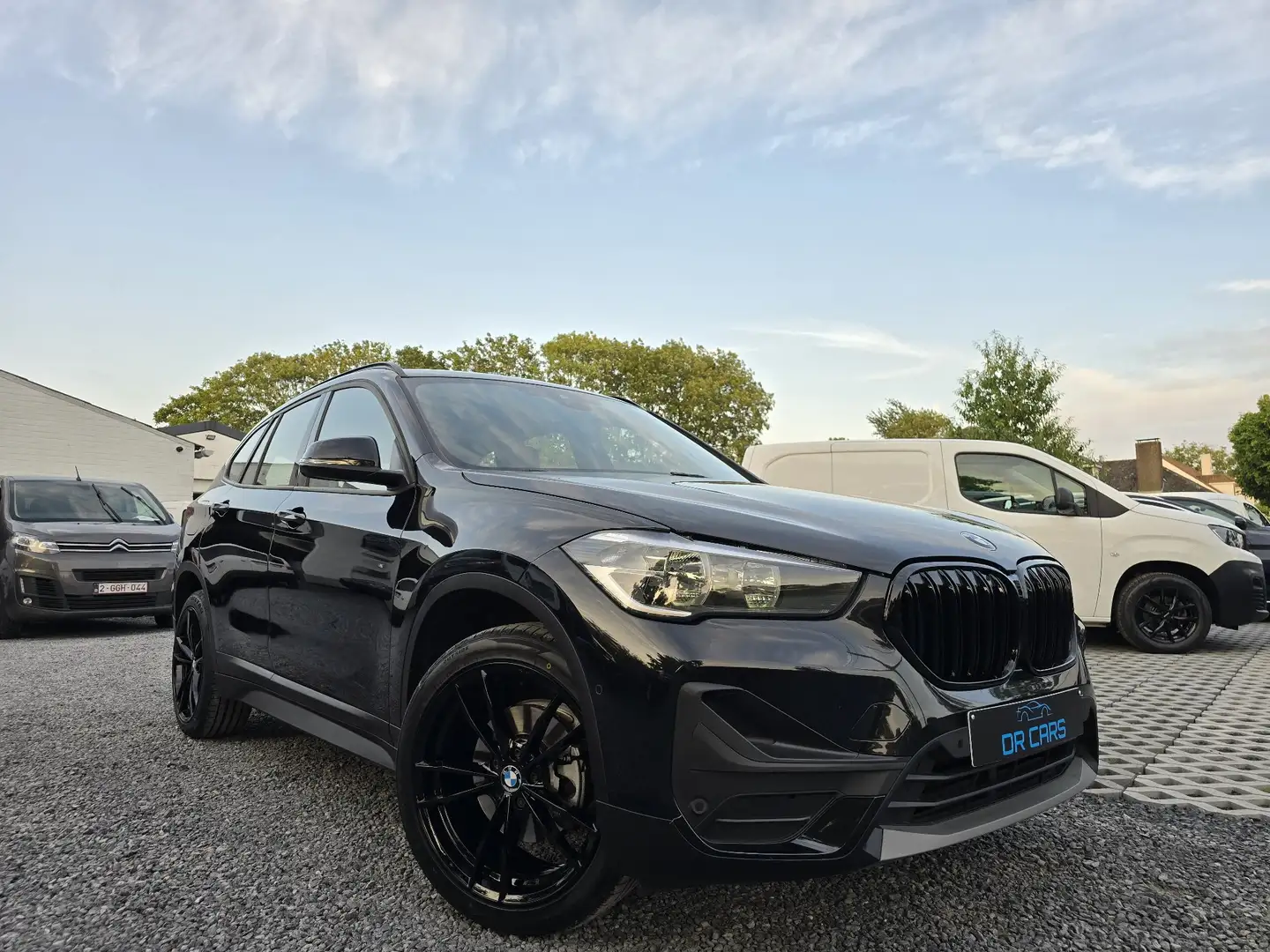 BMW X1 sDrive18i-Sport-Line/Leder/Navi/Cruis/Trekhaak/ Noir - 2