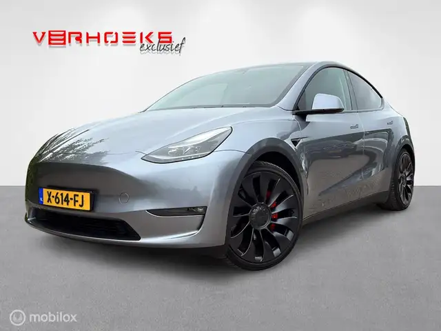 Tesla Model Y Performance + Trekhaak!!