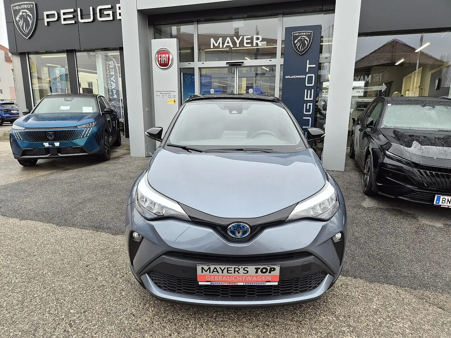 Toyota C-HR 1,8 Hybrid C-LUB CVT Grau - 2