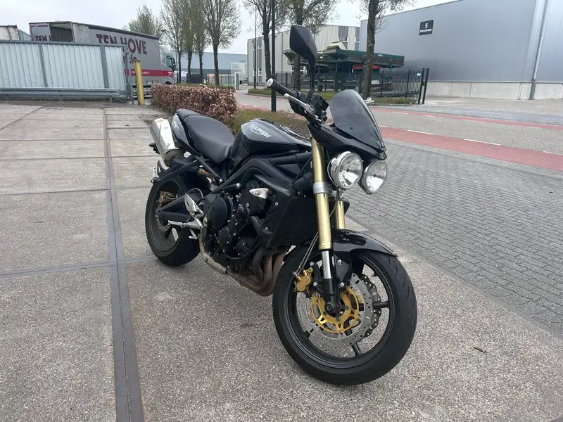Triumph Street Triple 675 - foto 2