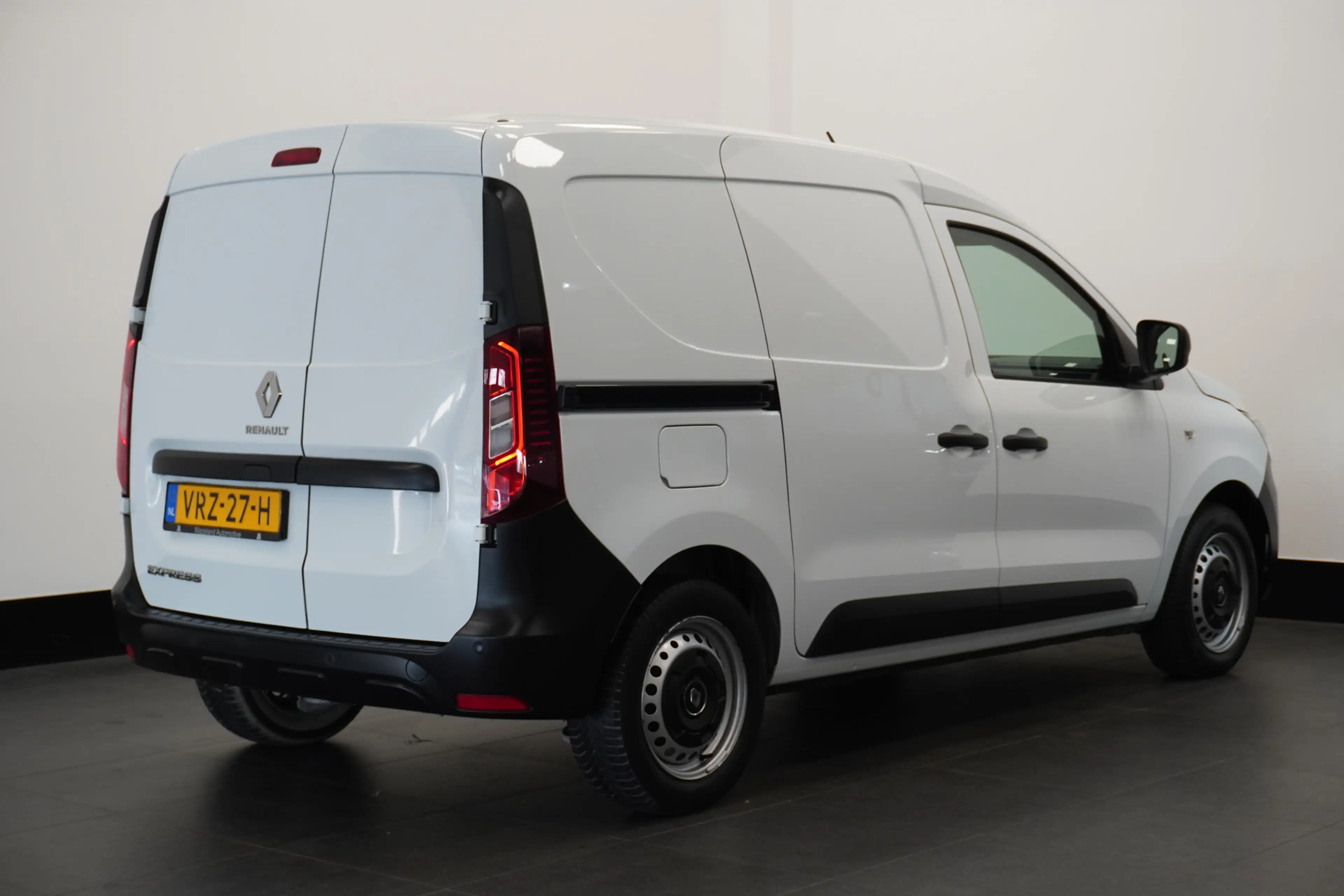 Renault Express 1.5 dCi EURO 6 - Airco - Cruise - PDC - € 11.900,- — photo 2