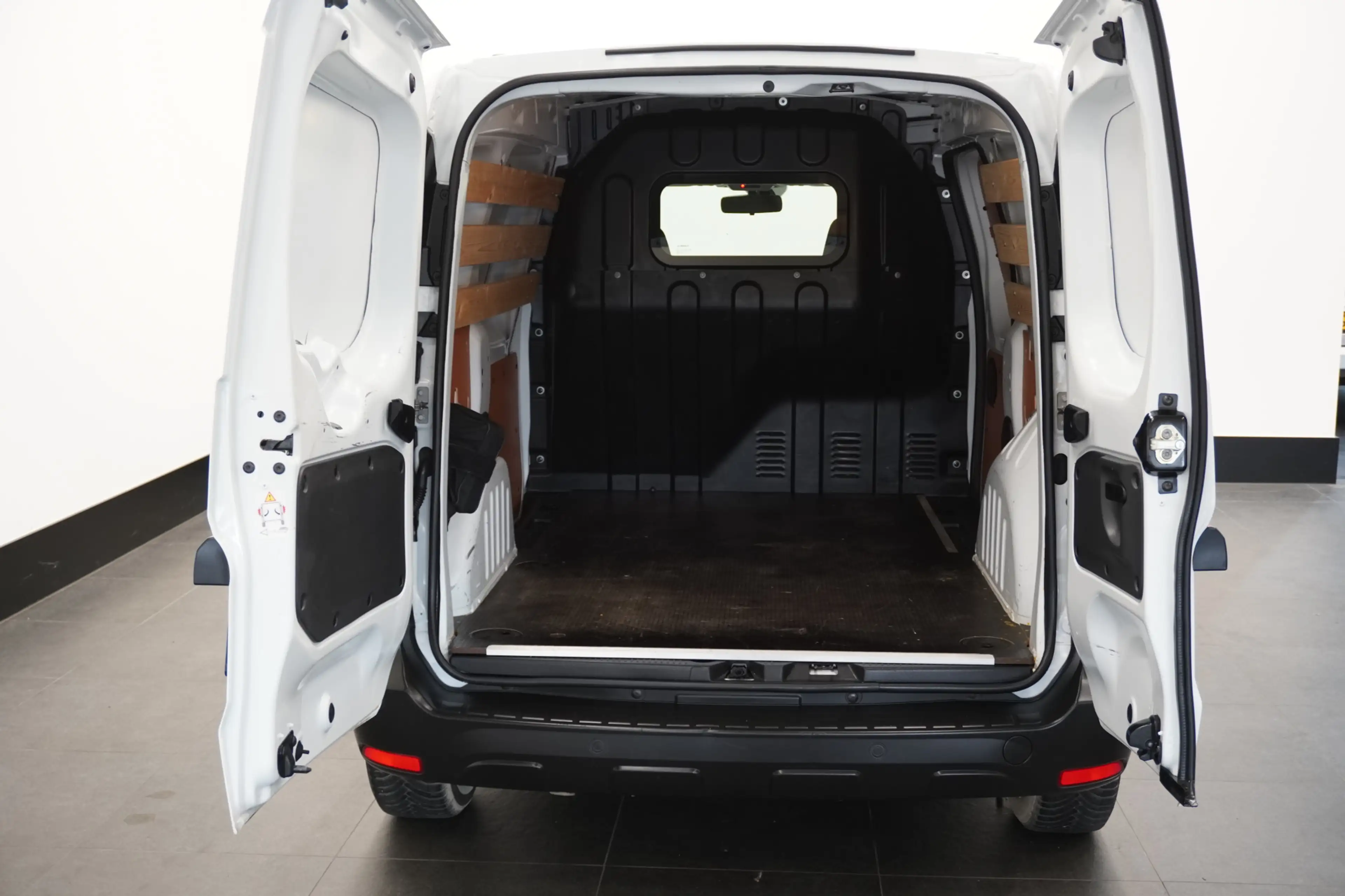 Renault Express 1.5 dCi EURO 6 - Airco - Cruise - PDC - € 11.900,- — photo 10