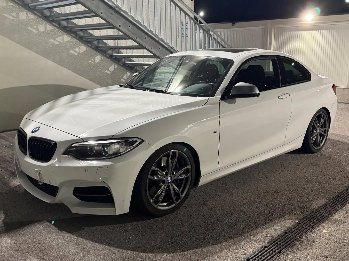 BMW 235 M235i Coupé Aut. Weiß - 1