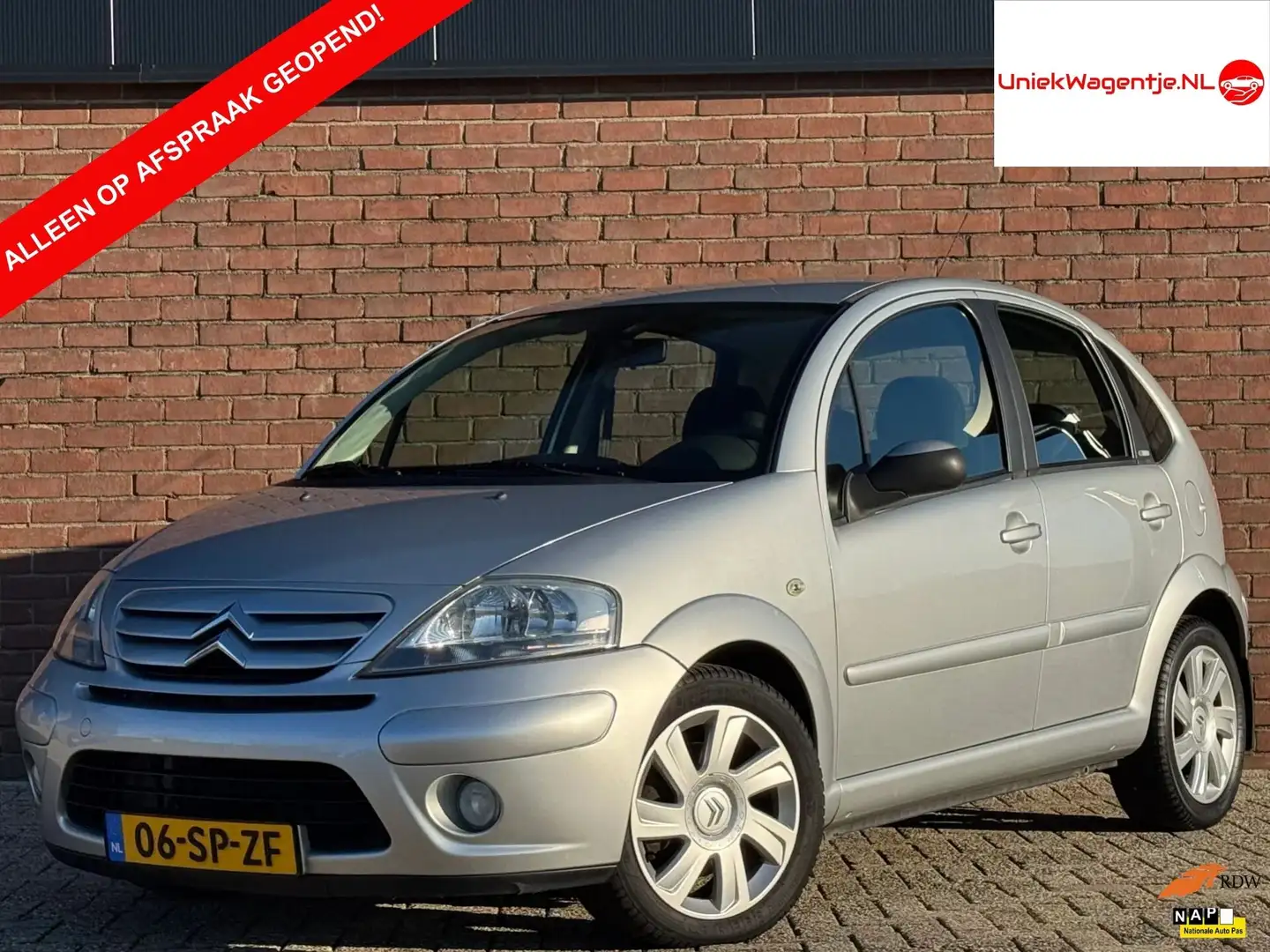 Citroen C3 1.6i-16V EXCLUSIVE | NL-AUTO! | CRUISE! | CLIMA! Grau - 1