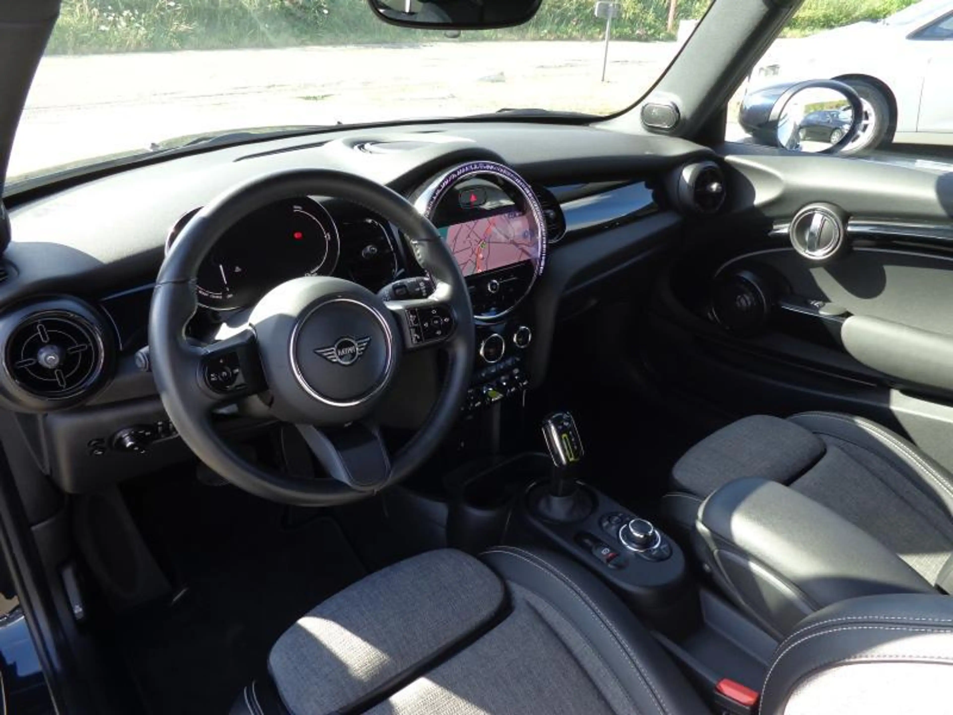 MINI Cooper SE Harman Kardon ! — photo 9