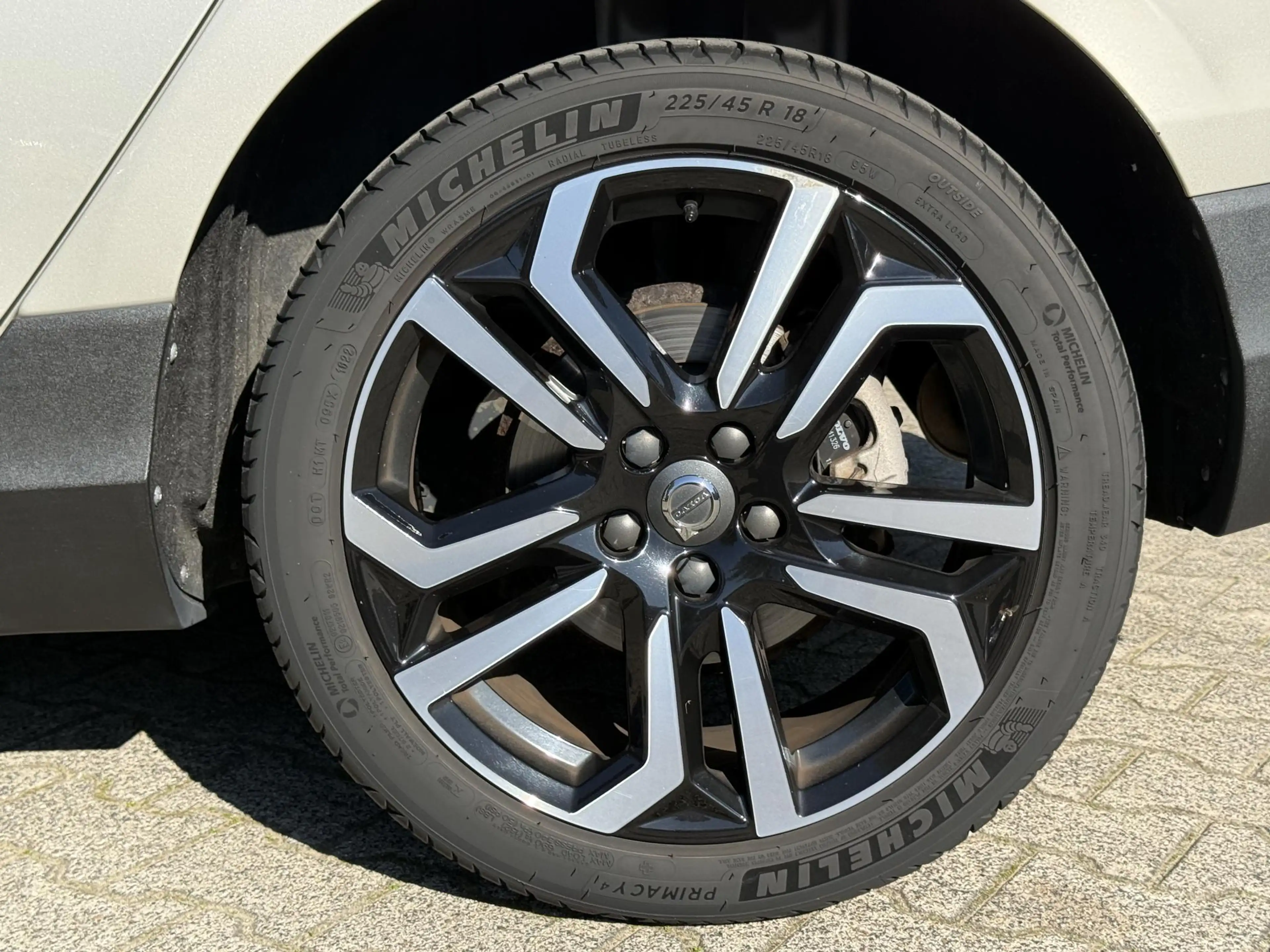 Volvo V40 Cross Country 2.0 T3 Summum | Trekhaak | Leder | Power Seats | S — photo 13