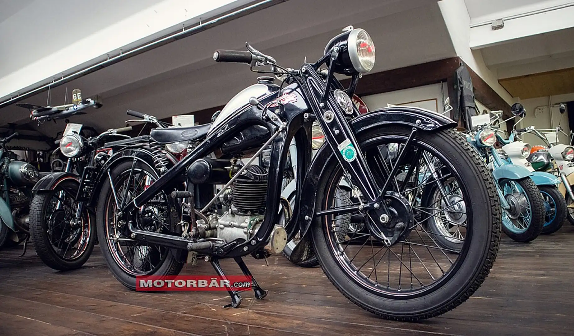 Puch 200 200 Schwarz - 1
