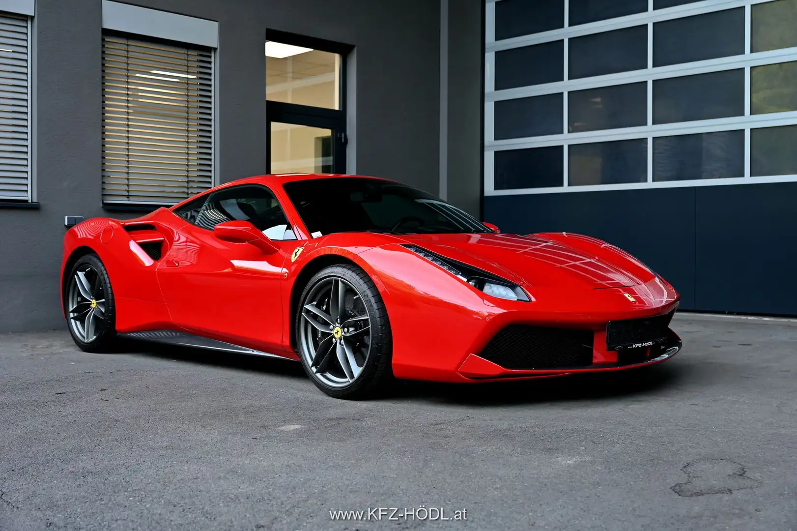 Ferrari 488 GTB EXP € 209.980,- crvena - 1