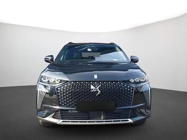 DS Automobiles DS 7 view 3