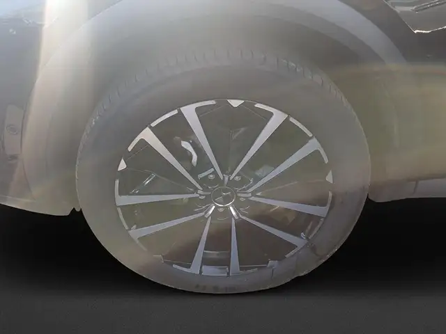 DS Automobiles DS 7 view 8