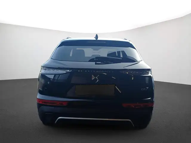 DS Automobiles DS 7 view 4