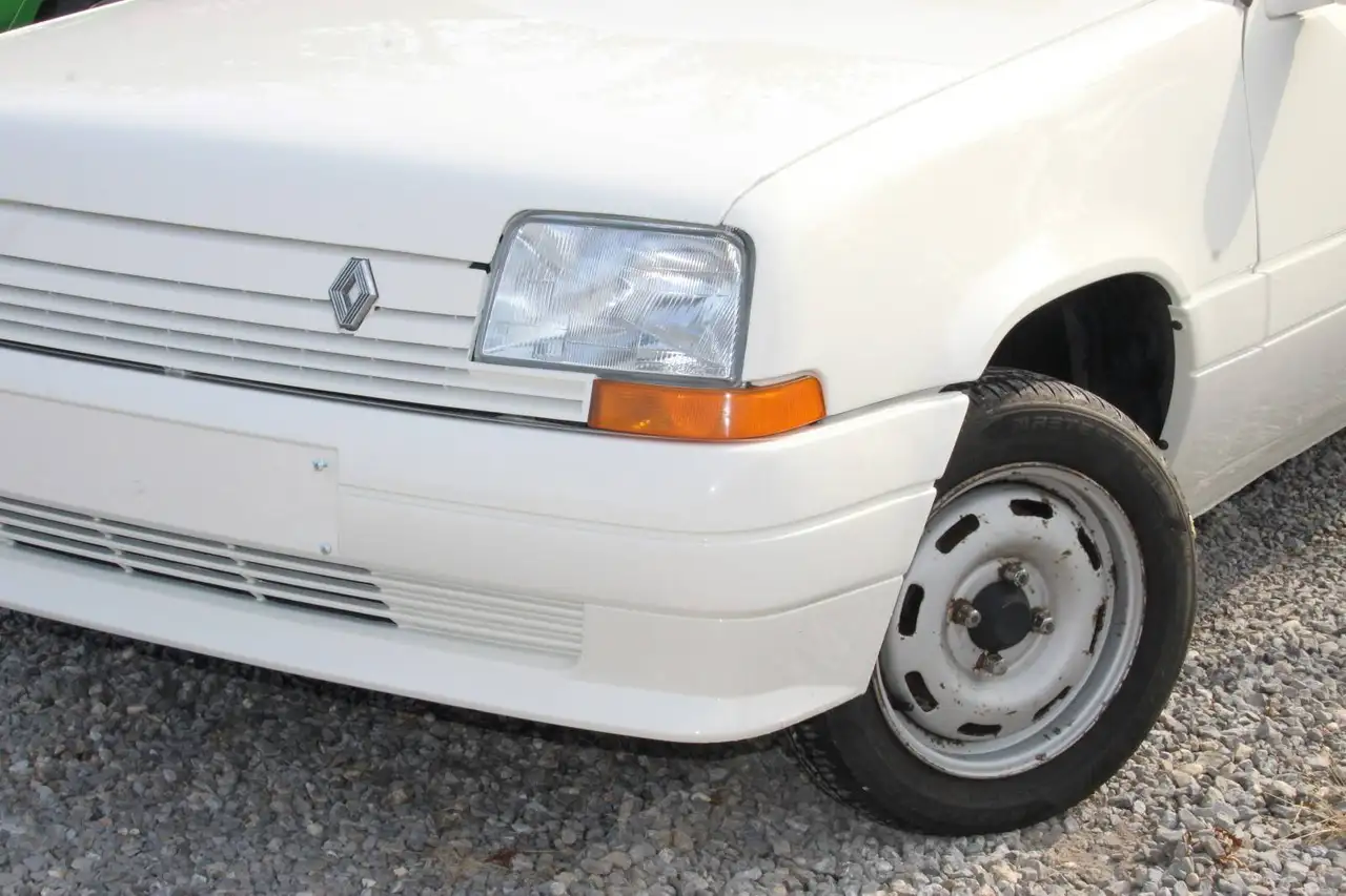 Renault R 5 oldtimer, foto 3