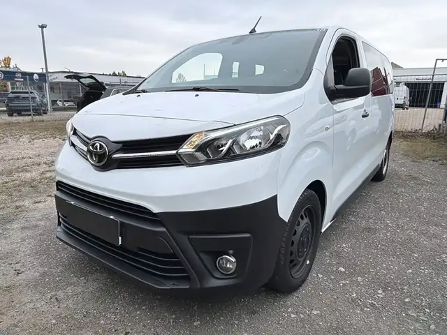 Toyota Proace (Verso) L1 Kombi Comfort 9SITZE NAVI KLIMA TEMPO