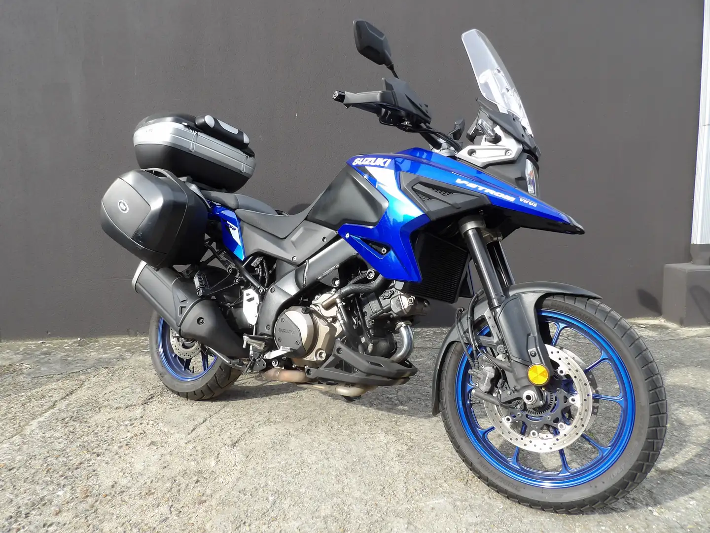 Suzuki V-Strom 1050 Azul - 2