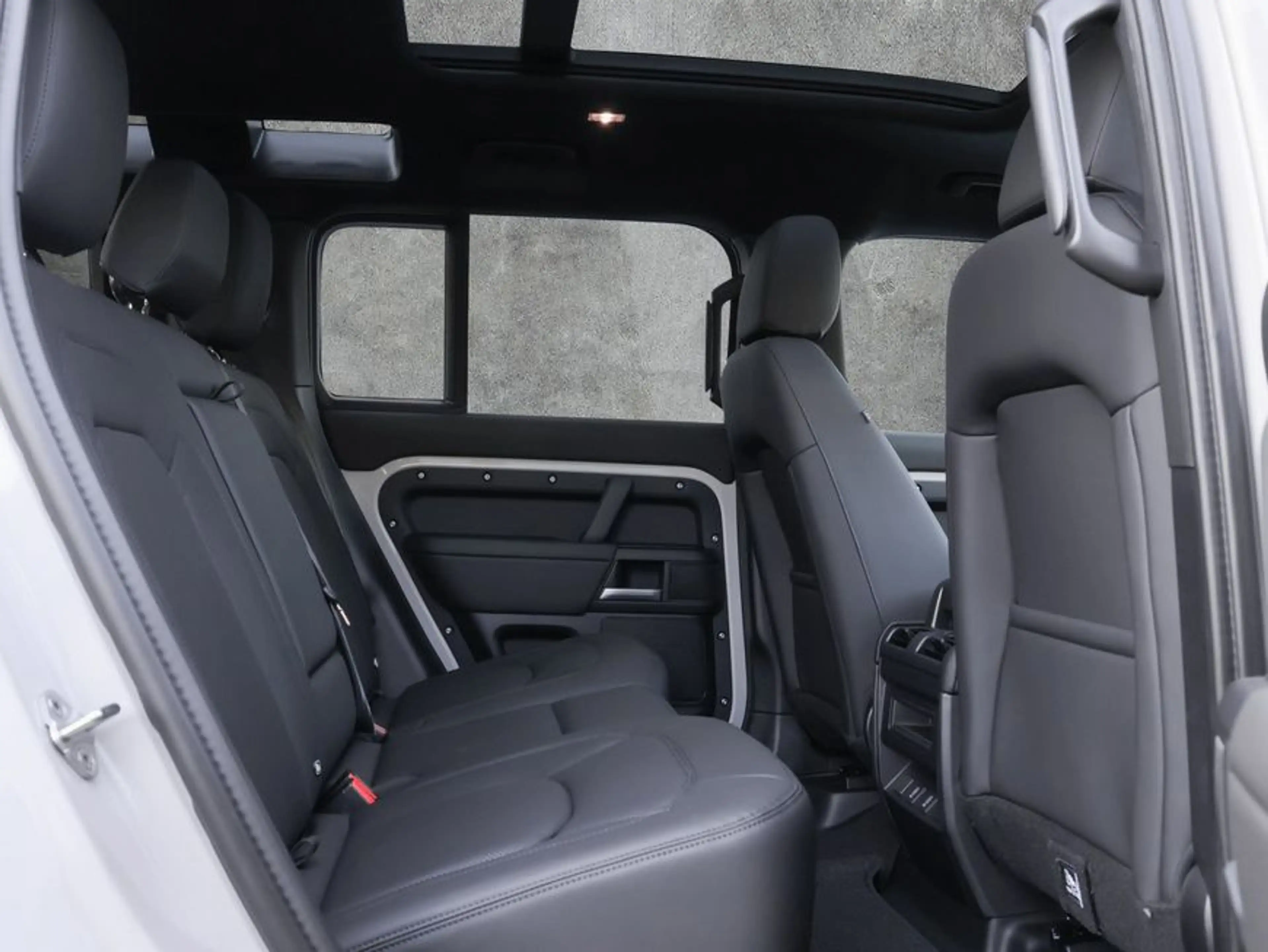 Land Rover Defender 110 D250 X-Dynamic SE 183 kW, 5-türig (Di — photo 5