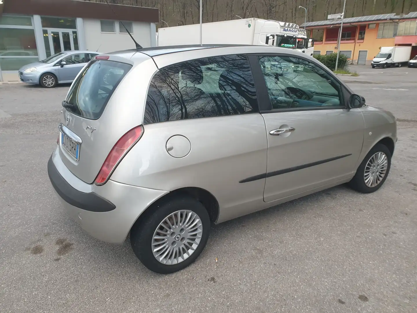 Lancia Ypsilon Ypsilon+1.3+mjt+Platino Beige - 2