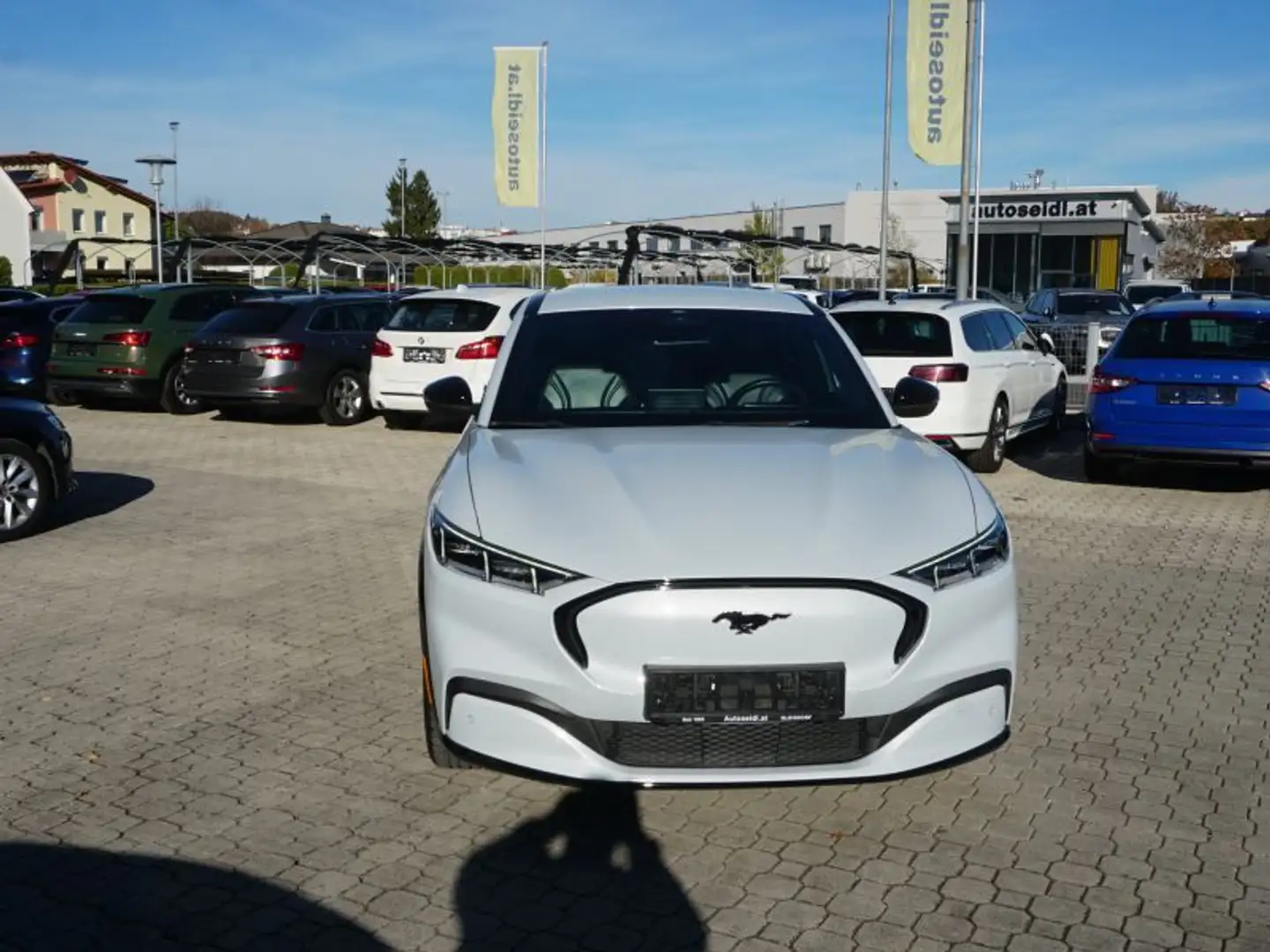 Ford Mustang Mach-E AWD Extended Range *TOPAUSSTATTUNG* Weiß - 2