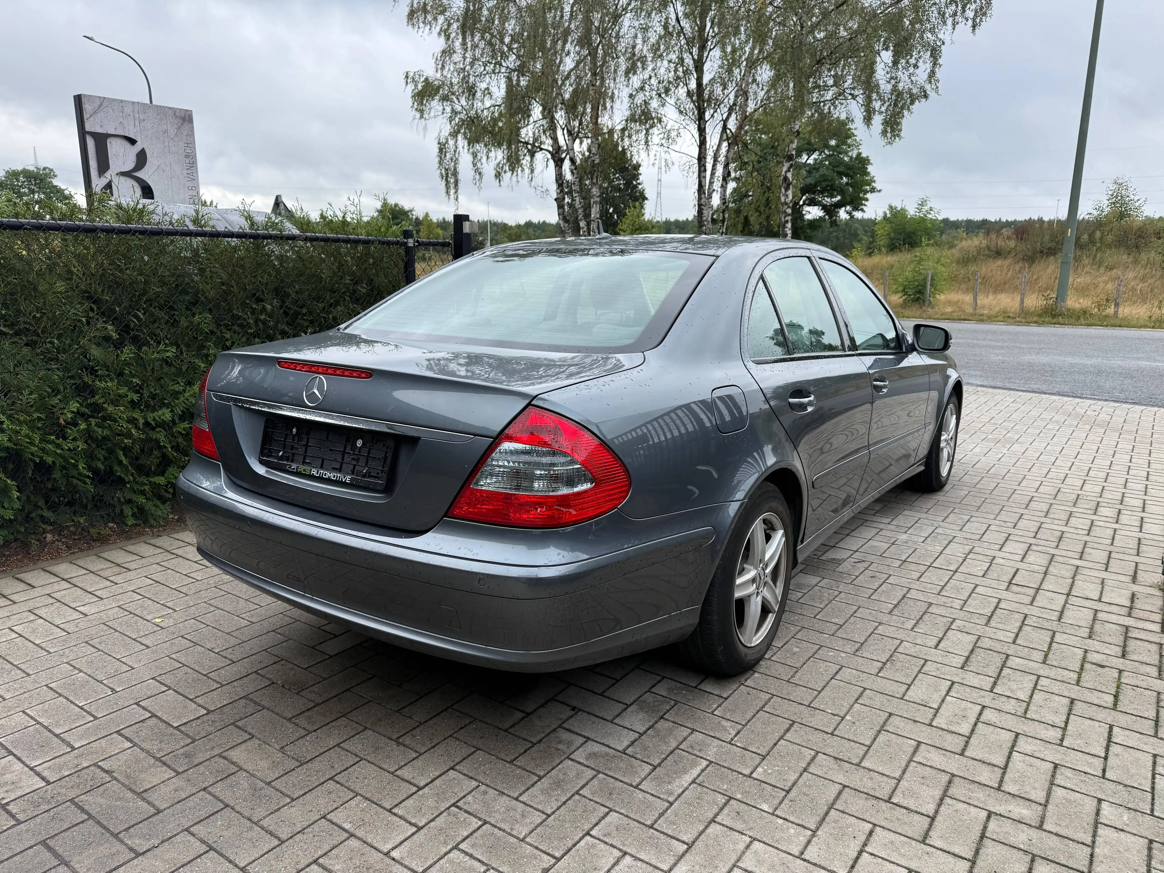 Mercedes-Benz E 200 CDI / 2.1 Diesel / Automaat / 170.000 km / 12 mnd Waarborg — photo 4