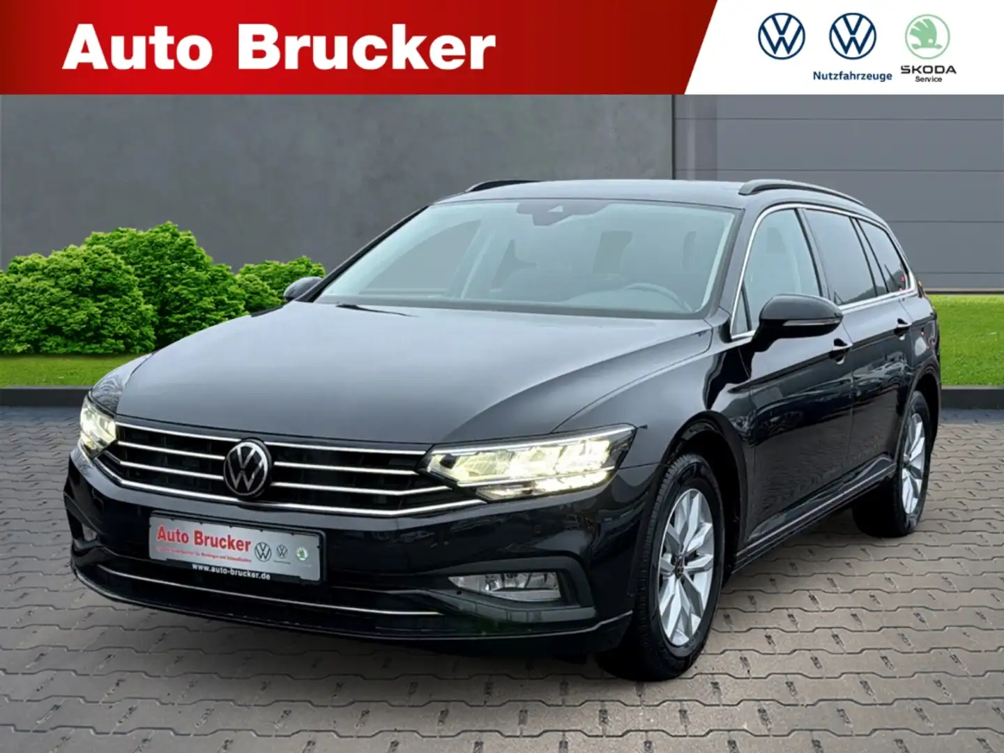 Volkswagen Passat Variant 1.5 TSI+PDC+AHK+Tempomat Schwarz - 1