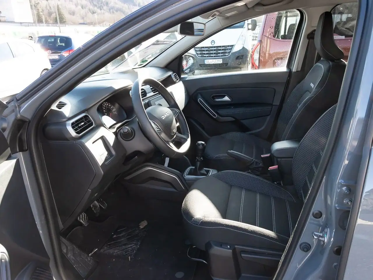 Dacia Duster II Journey+ TCE 130 PDC Kamera Navi 9