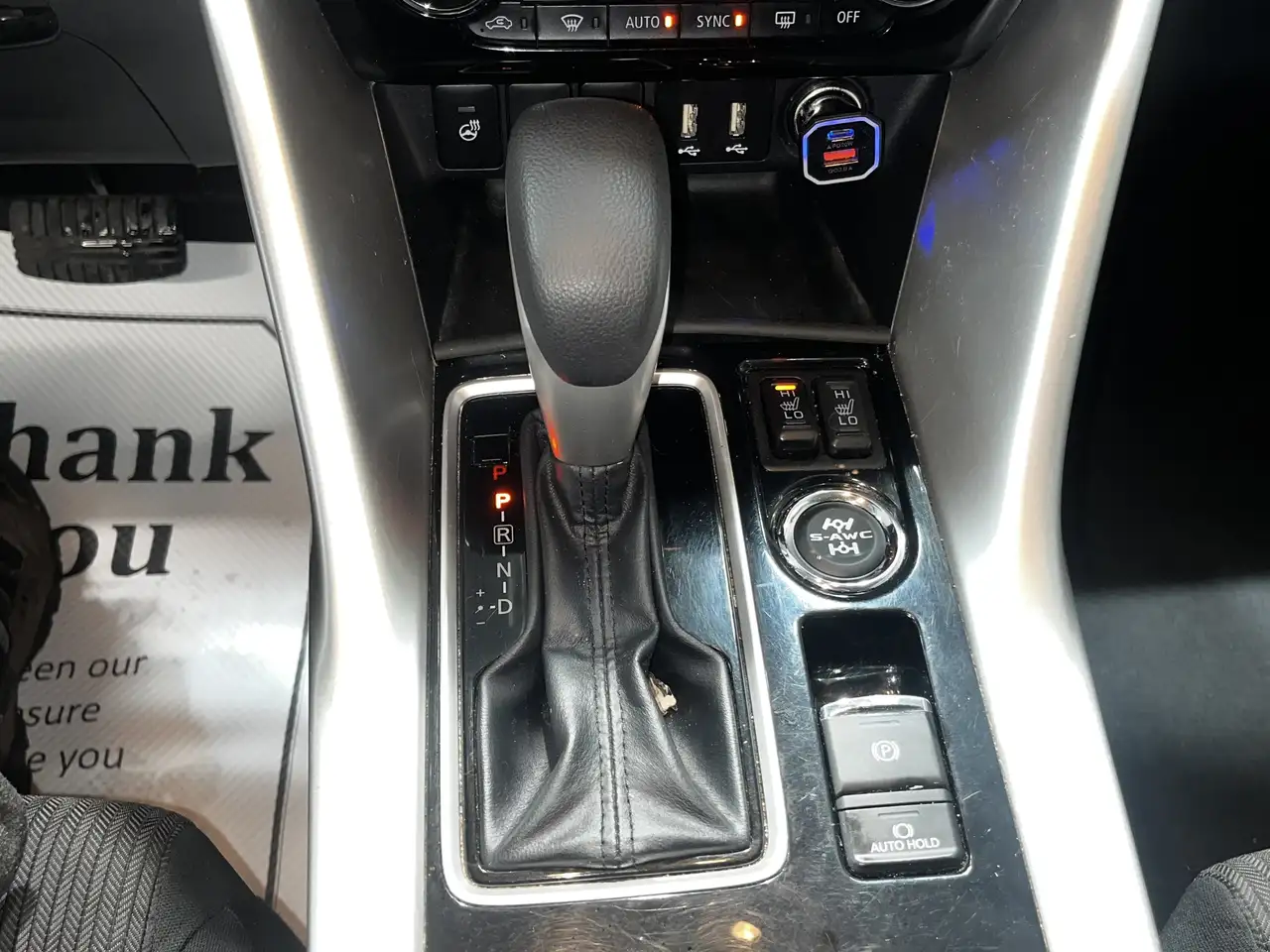 Mitsubishi Eclipse Cross снимка Mitsubishi Eclipse Cross