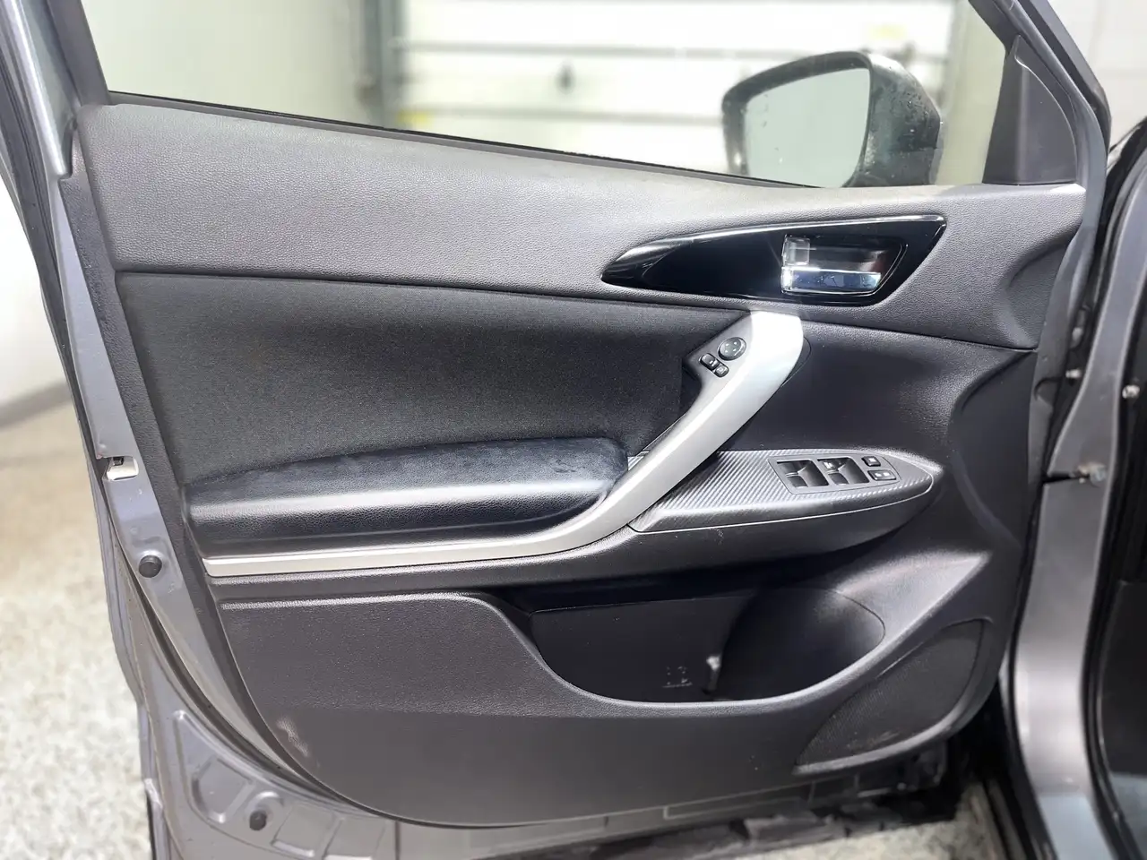 Mitsubishi Eclipse Cross снимка Mitsubishi Eclipse Cross