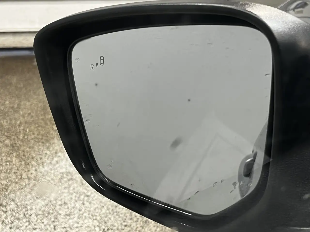 Mitsubishi Eclipse Cross снимка Mitsubishi Eclipse Cross